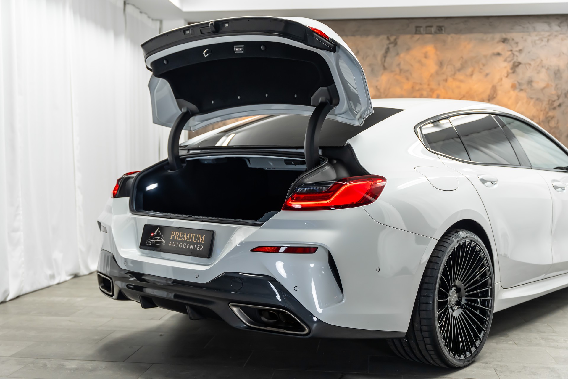 BMW M850i xDrive Steptronic *Sitzkühlung*B&W Diamond*Head-Up*360°*-image-9
