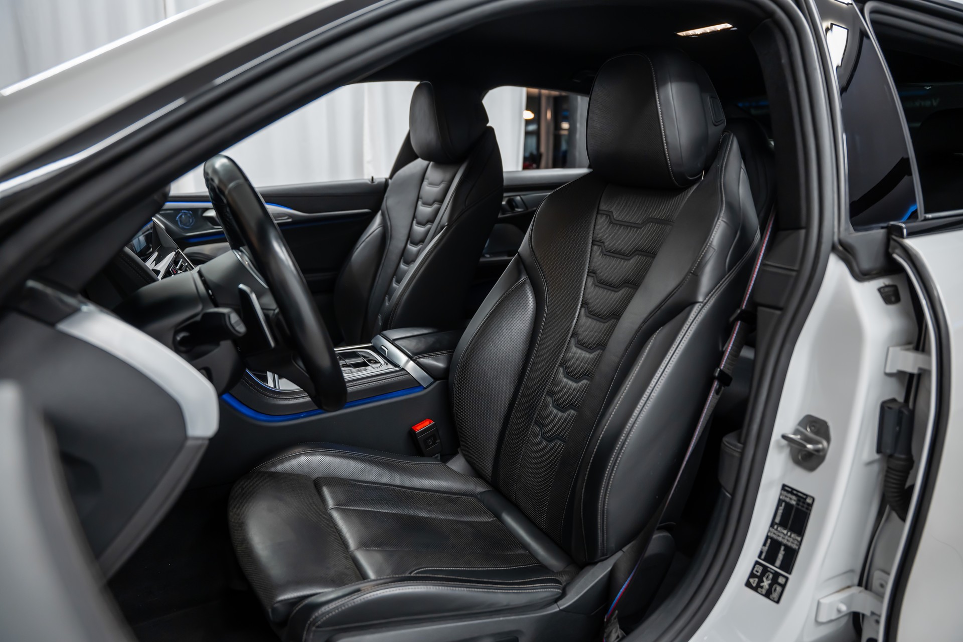 BMW M850i xDrive Steptronic *Sitzkühlung*B&W Diamond*Head-Up*360°*-image-15