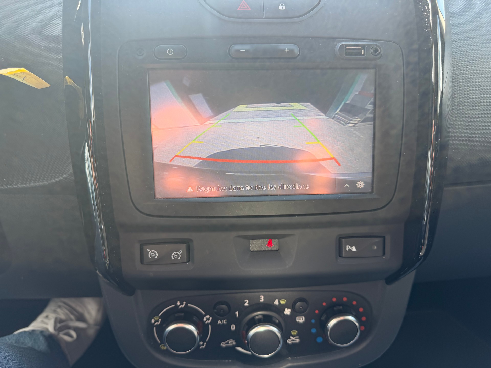 DACIA Duster 1.5 dCi Lauréate 4x2 EDC-image-13