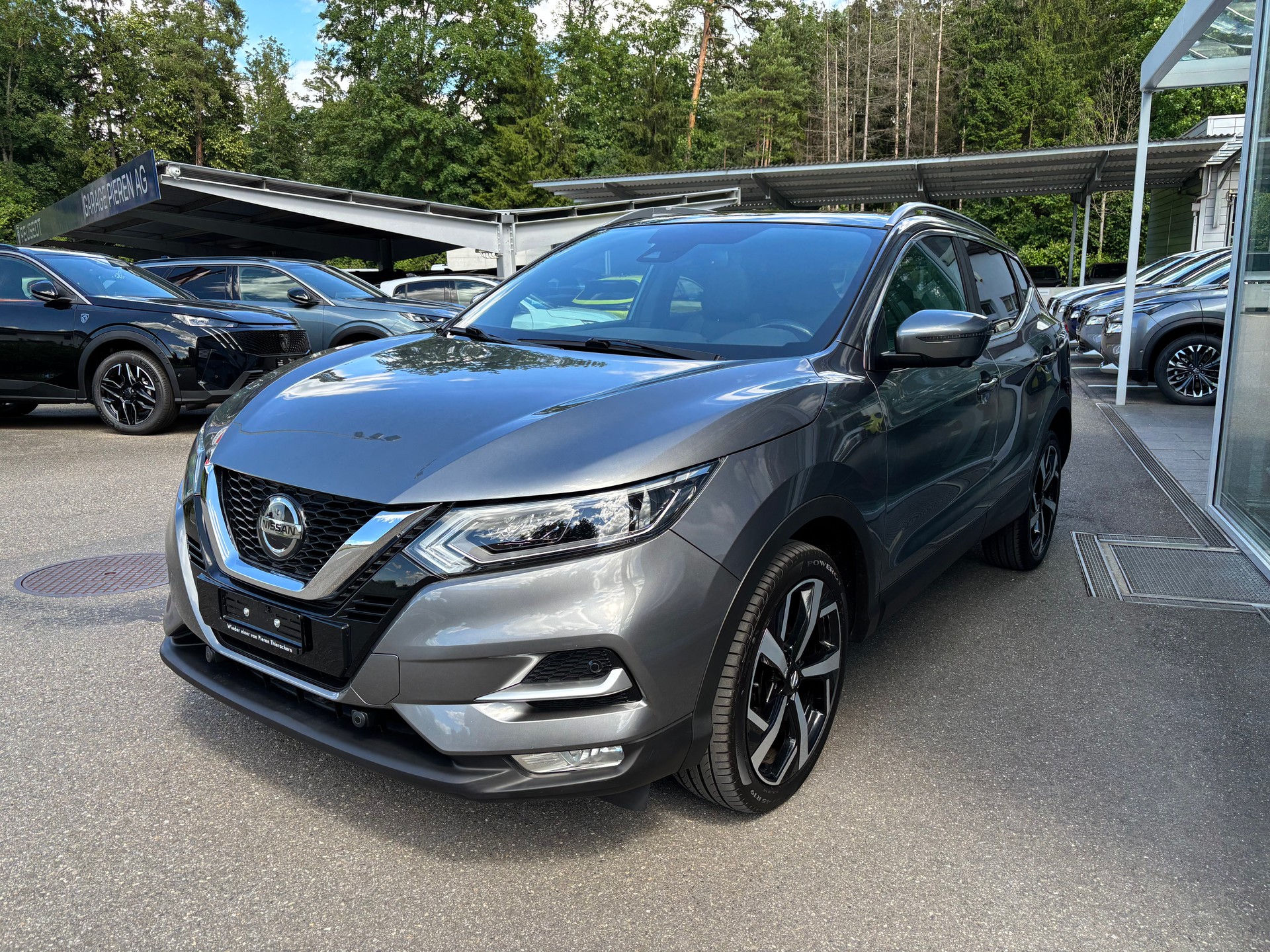 NISSAN Qashqai 1.7 dCi tekna+ 4x4-image-1
