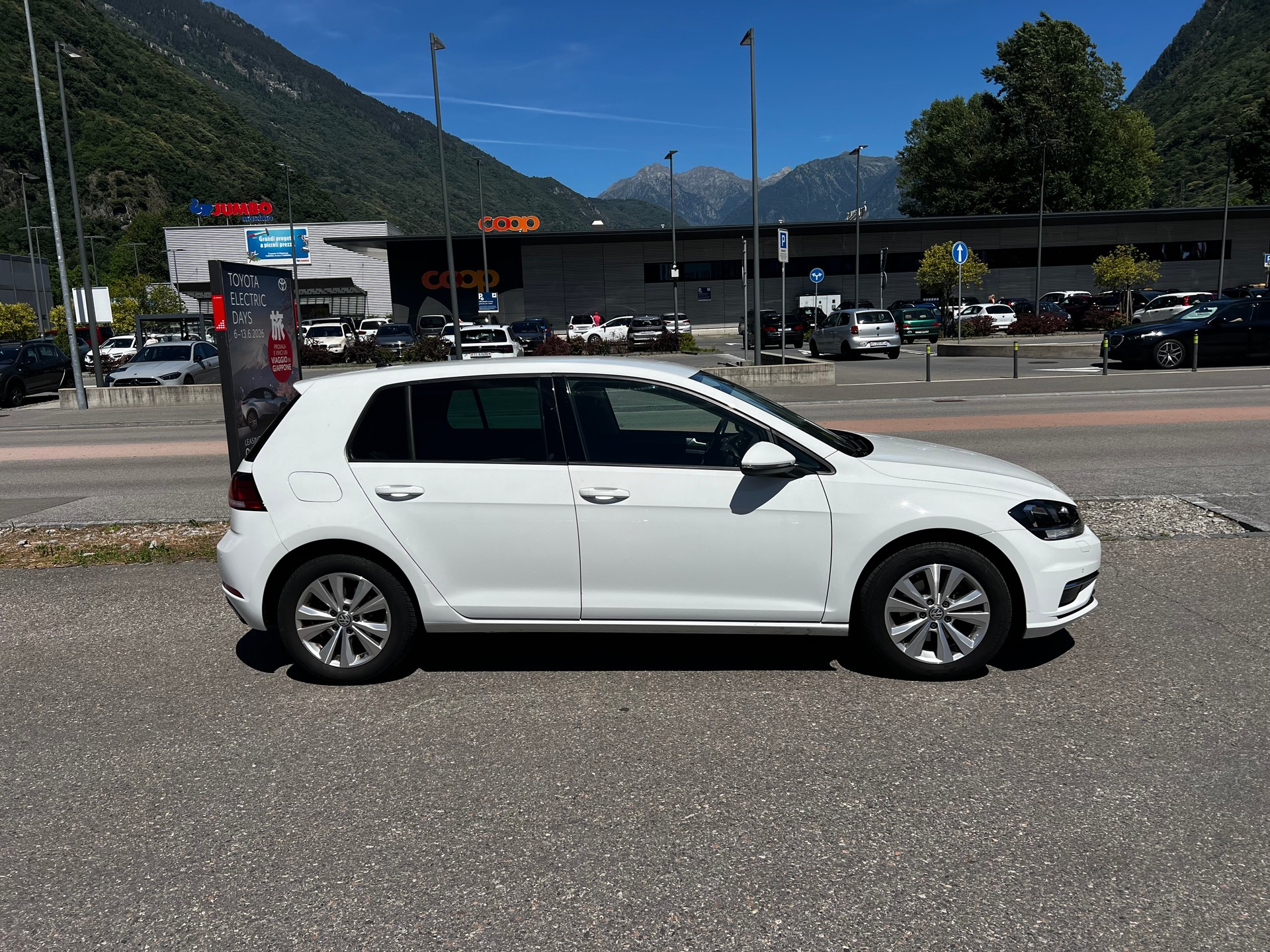 VW Golf 1.4 TSI Highline DSG-image-0
