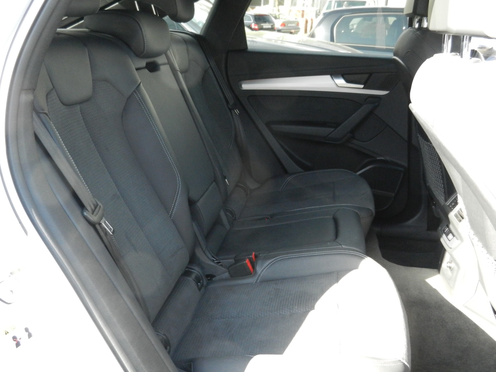 AUDI Q5 Sportback 50 TFSI e PHEV S line quattro S-tronic-image-8
