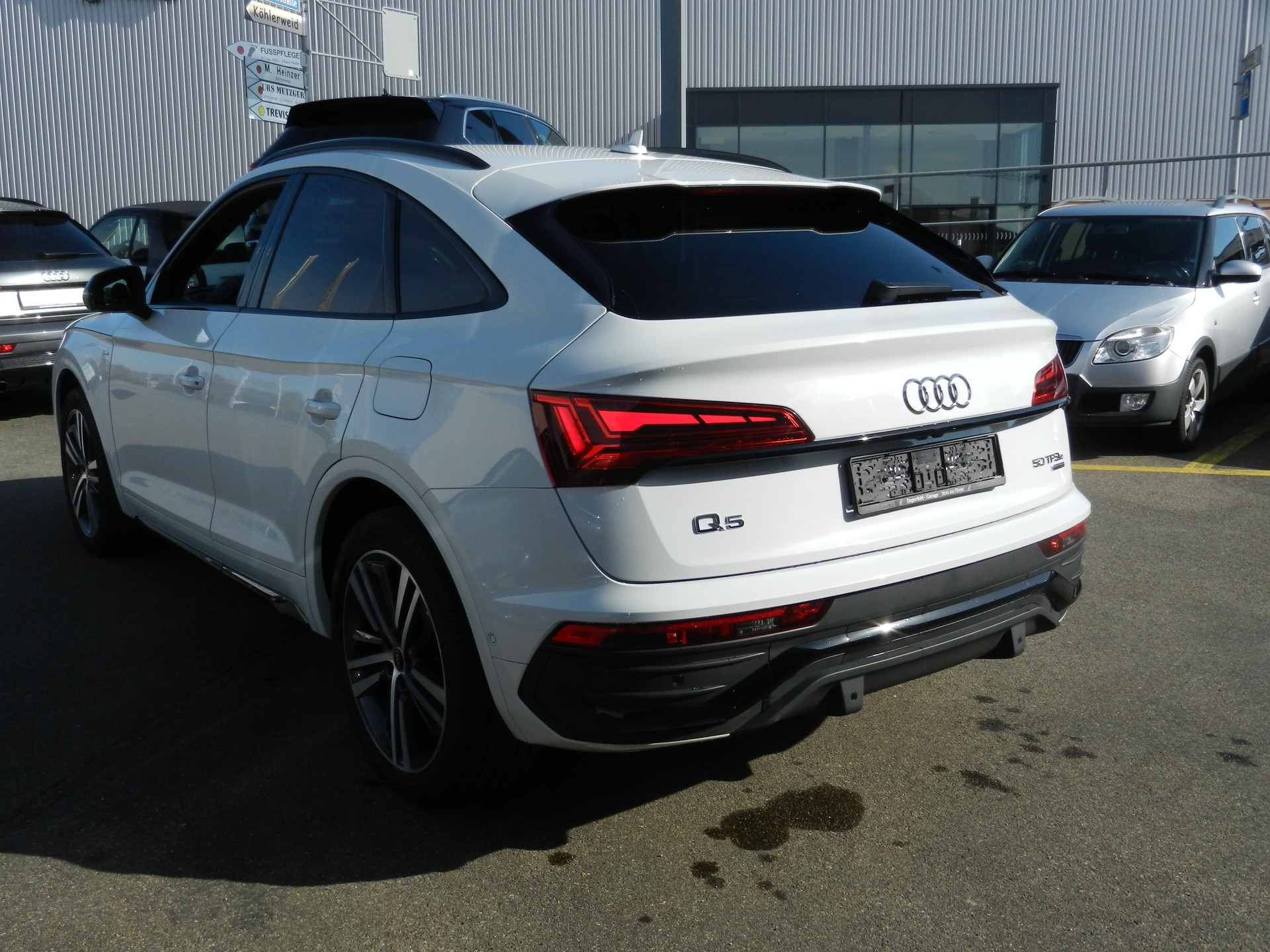 AUDI Q5 Sportback 50 TFSI e PHEV S line quattro S-tronic-image-3
