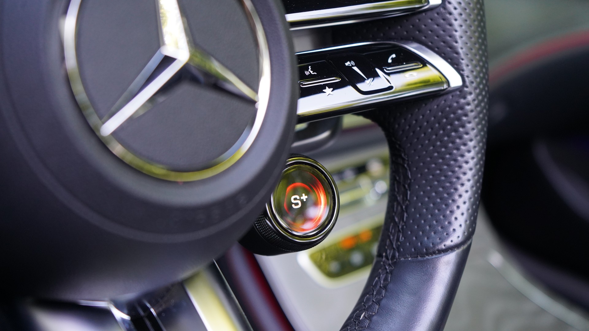 MERCEDES-BENZ E 53 Cabriolet AMG 4 Matic+ 9G-Speedshift TCT-image-9