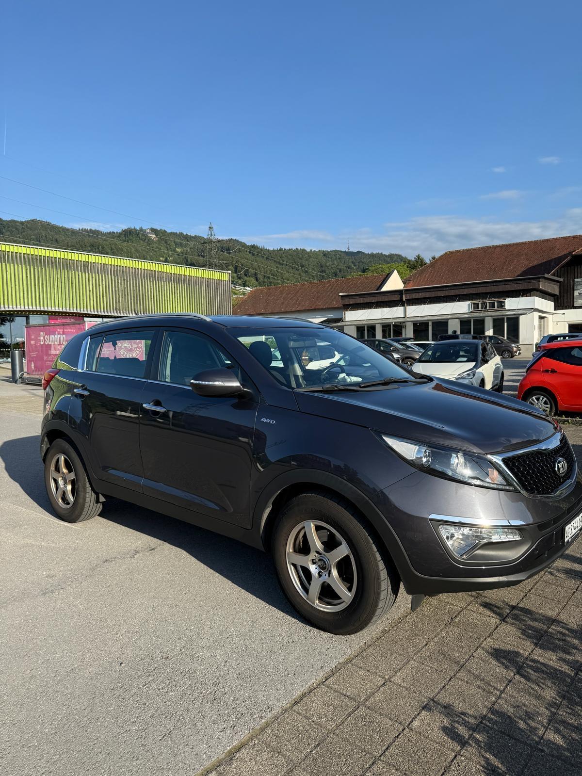 KIA Sportage 2.0 CRDi Style 4WD Automatic-image-1