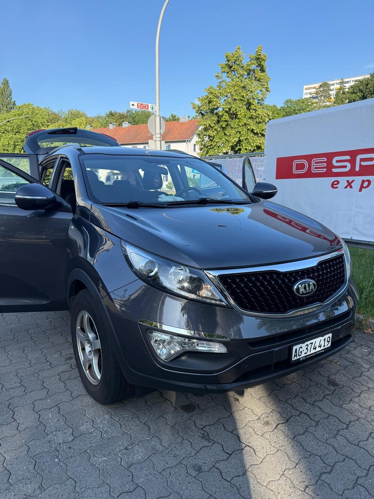 KIA Sportage 2.0 CRDi Style 4WD Automatic-image-0