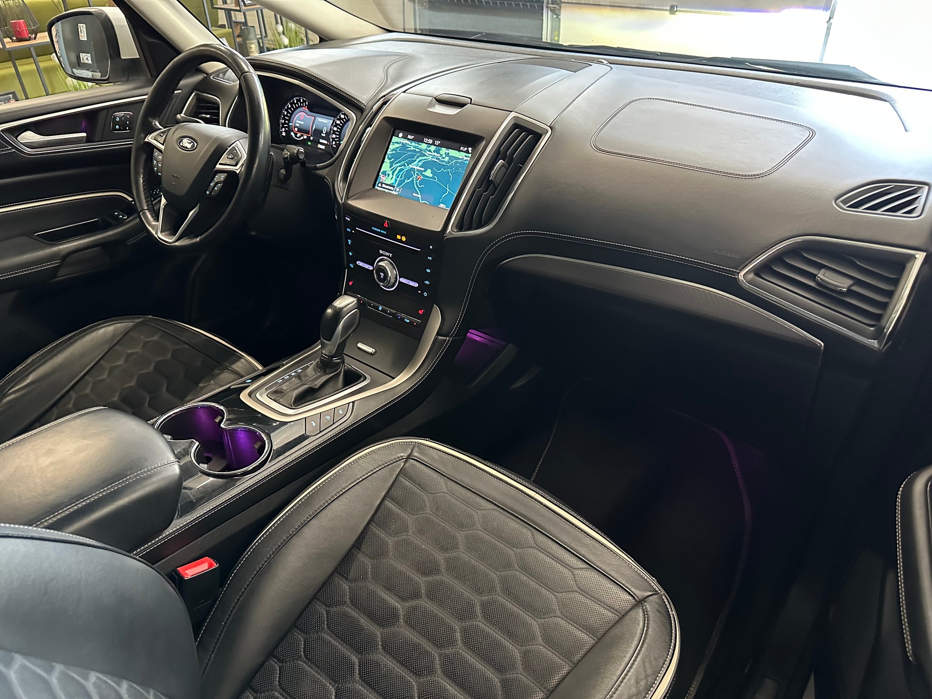 FORD S-Max 2.0 TDCi Vignale PowerShift (PS 210)-image-14