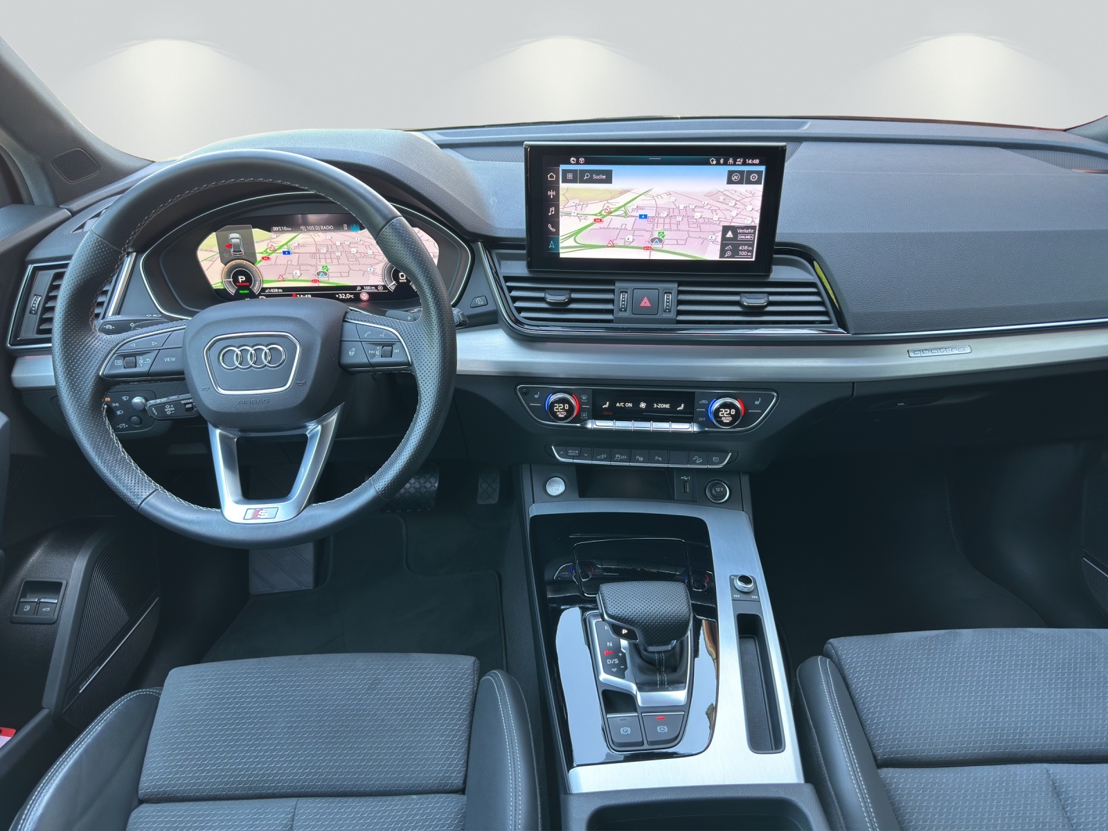 AUDI Q5 55 TFSI e PHEV S line quattro S-tronic-image-6