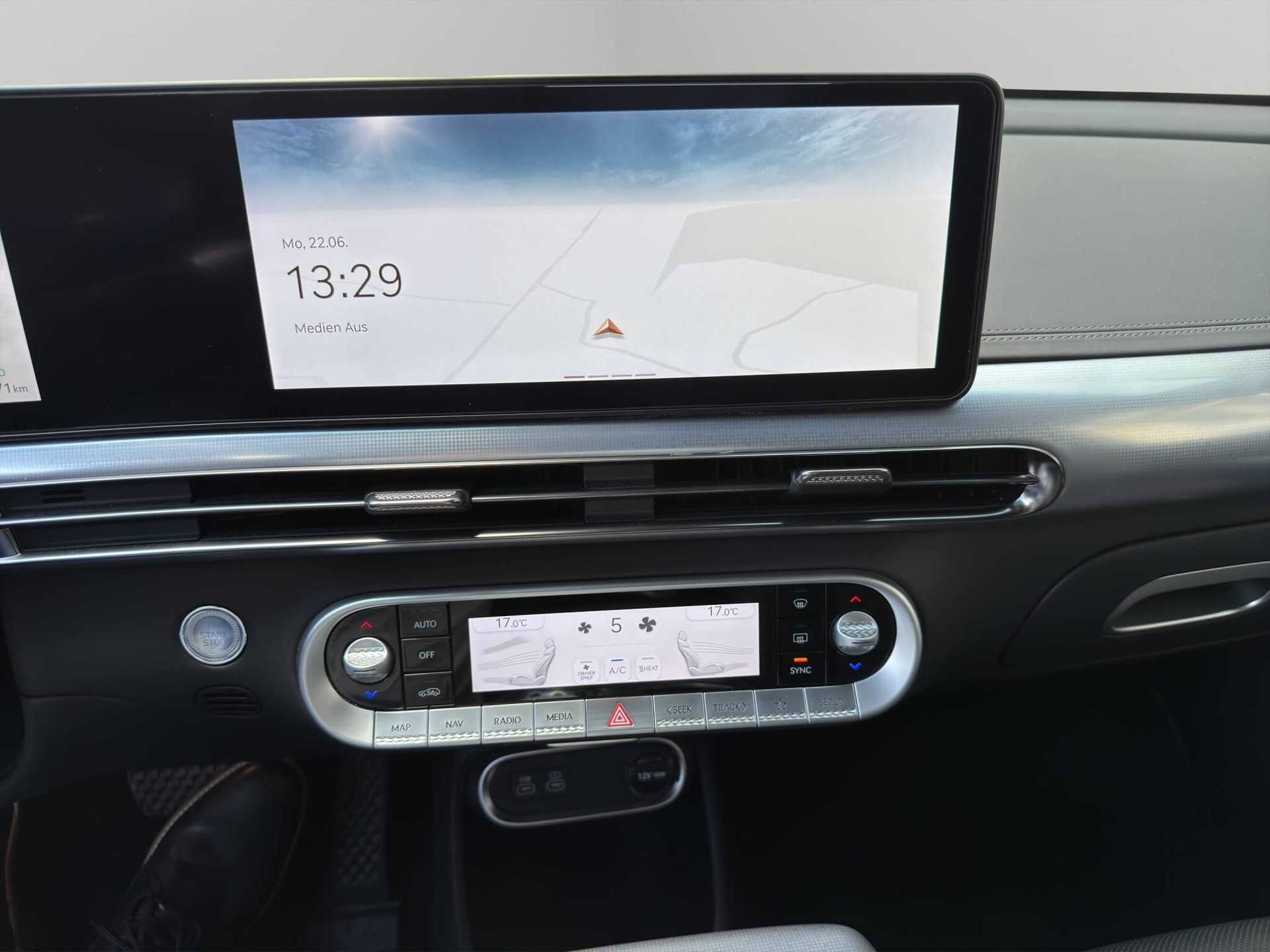 GENESIS GV60 Dual Motor Sport AWD-image-10