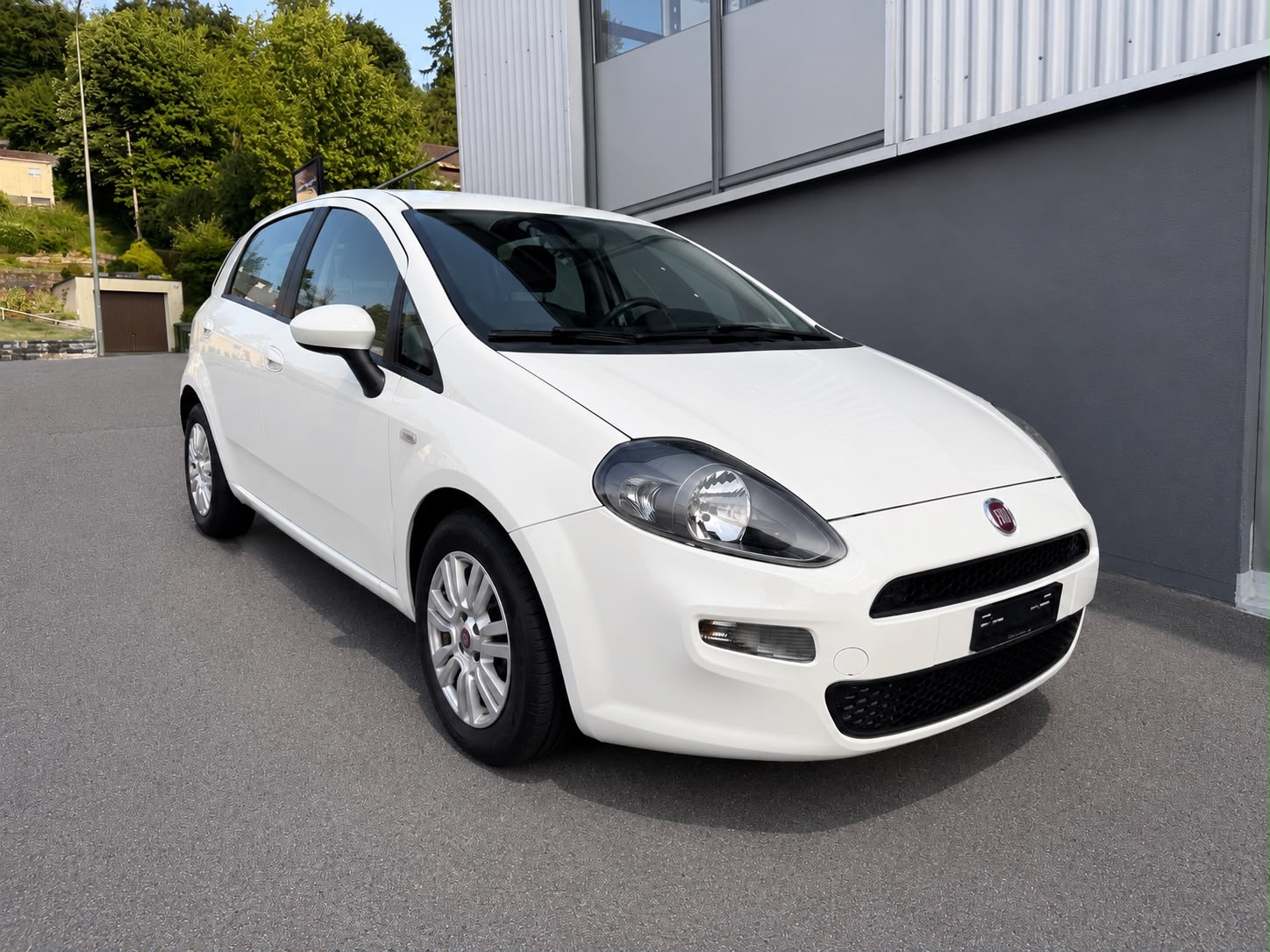 FIAT Punto 1.4 Lounge-image-0
