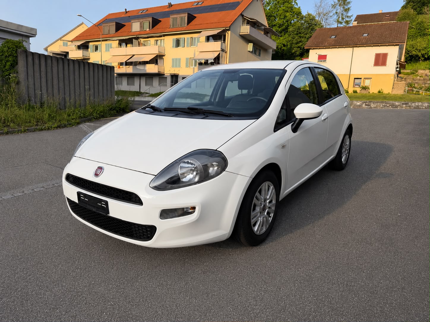 FIAT Punto 1.4 Lounge-image-1