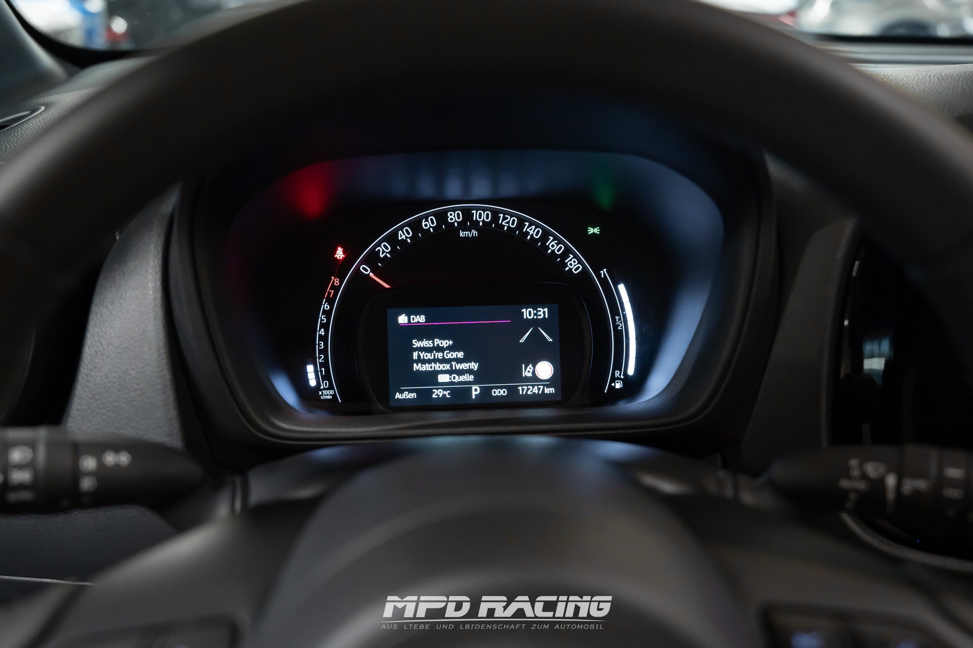 TOYOTA Aygo X 1.0 VVT-i Trend CVT-image-12