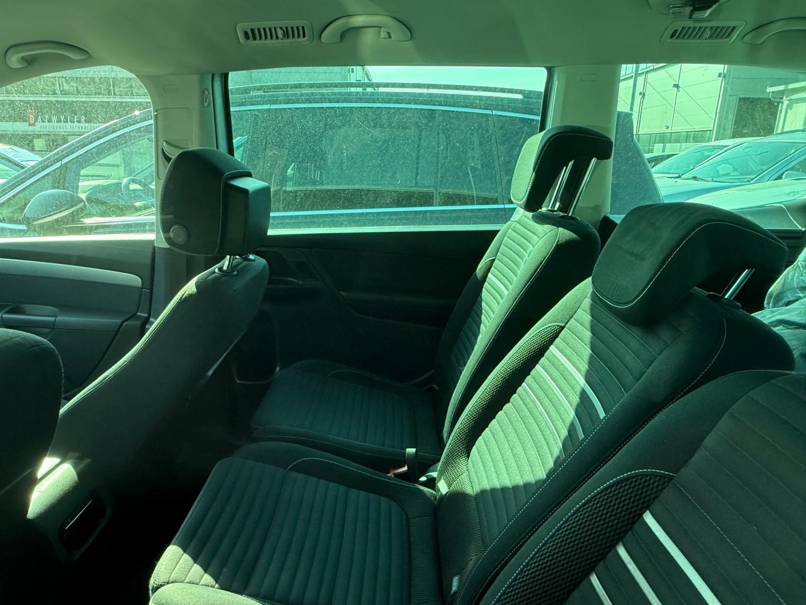 VW Sharan 2.0 TDI BMT CLUB 4Motion-image-9