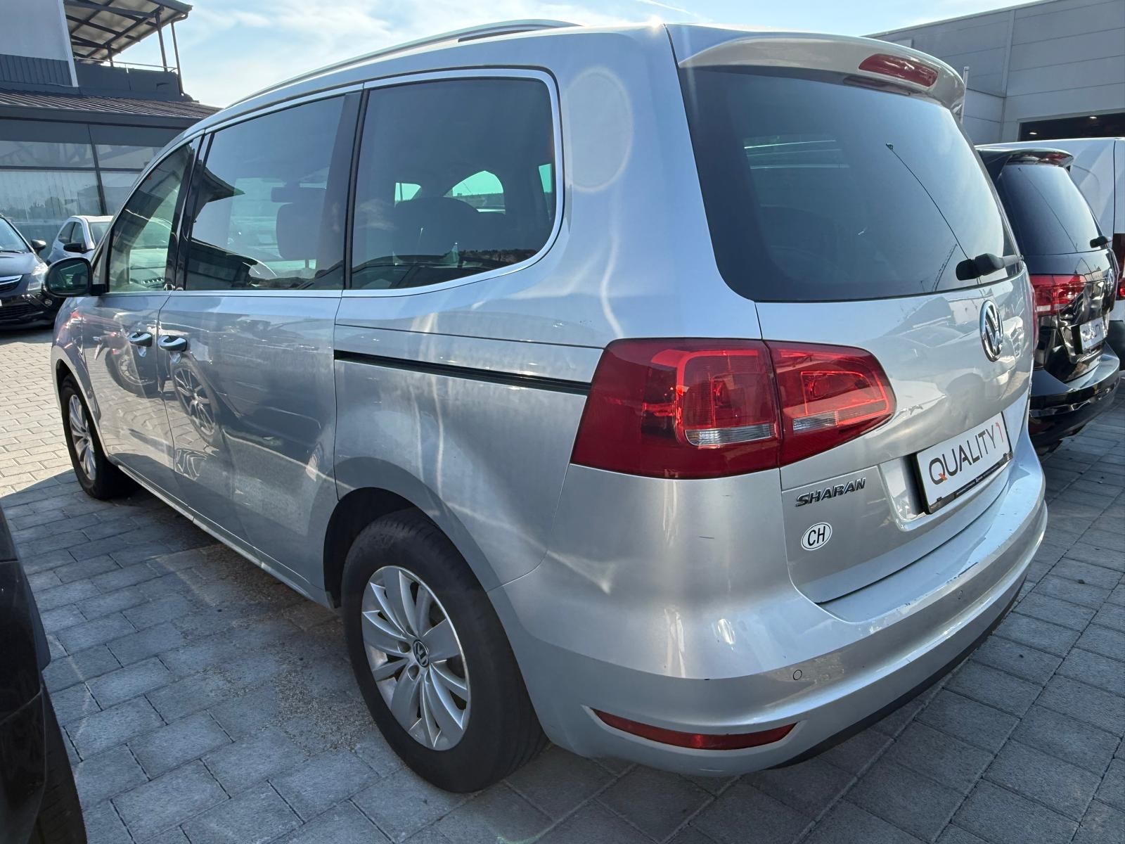 VW Sharan 2.0 TDI BMT CLUB 4Motion-image-8