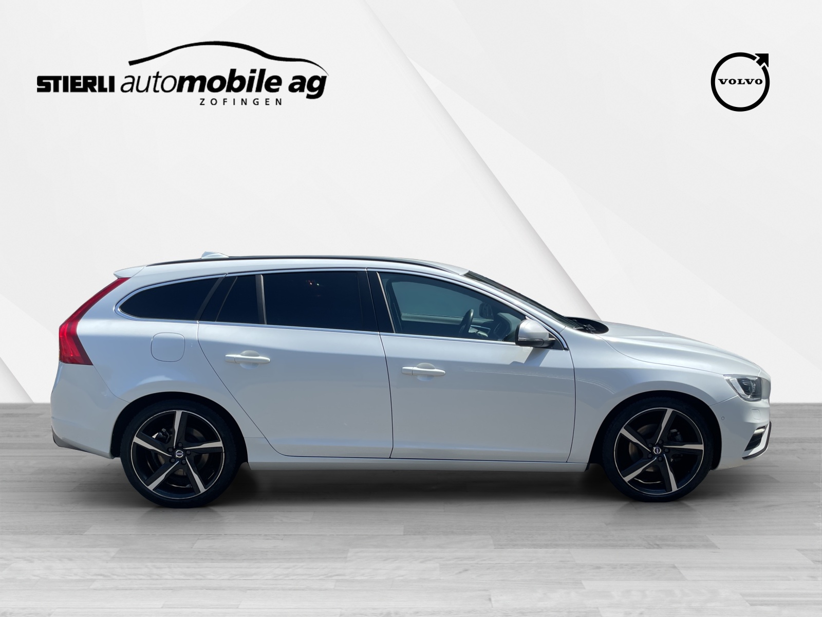VOLVO V60 2.0 D4 Momentum R-Design S/S-showroom-element-3