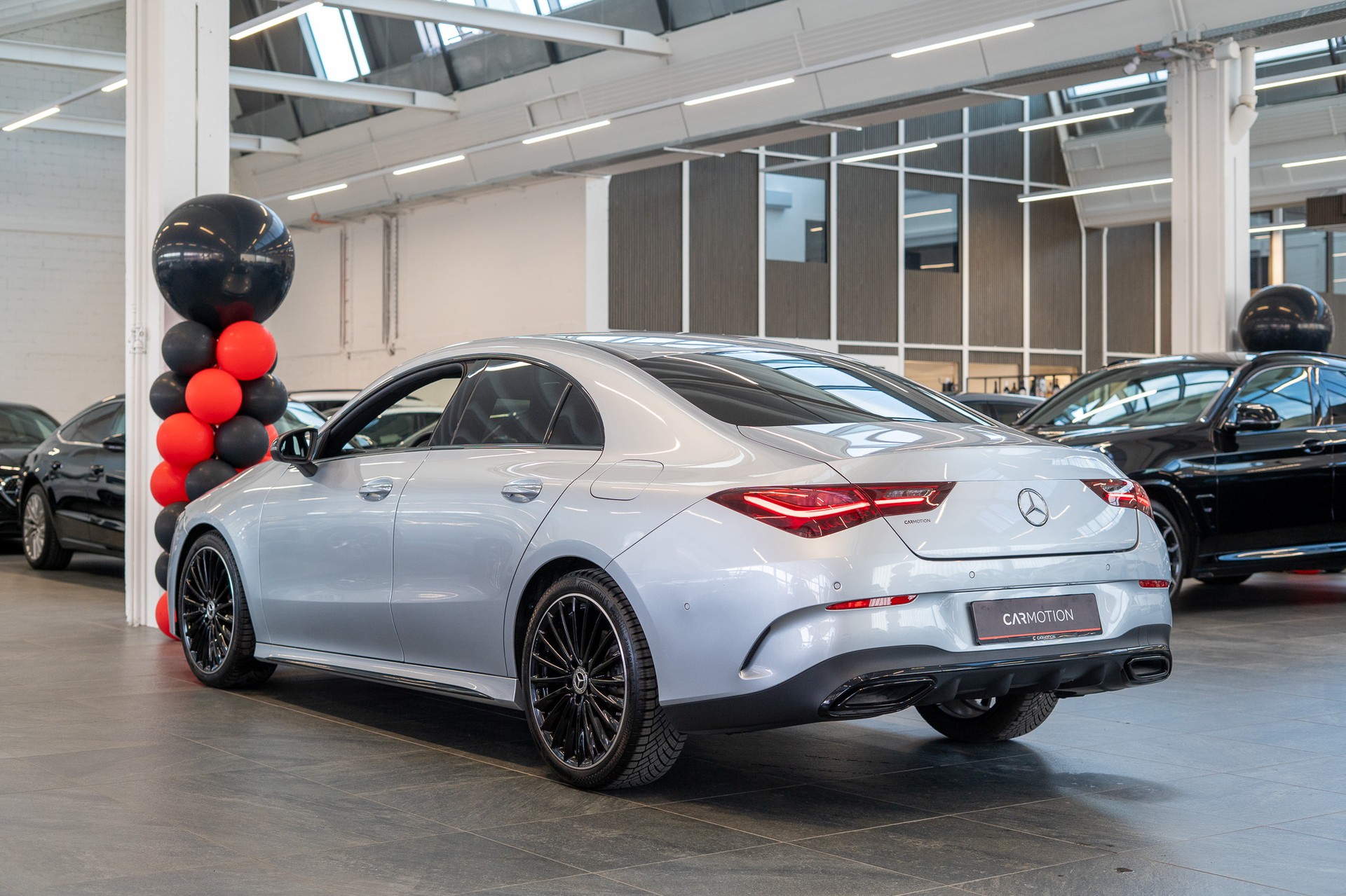 MERCEDES-BENZ CLA 200 AMG Line / Facelift / Rückfahrkamera / Ambientebeleuchtung-image-7