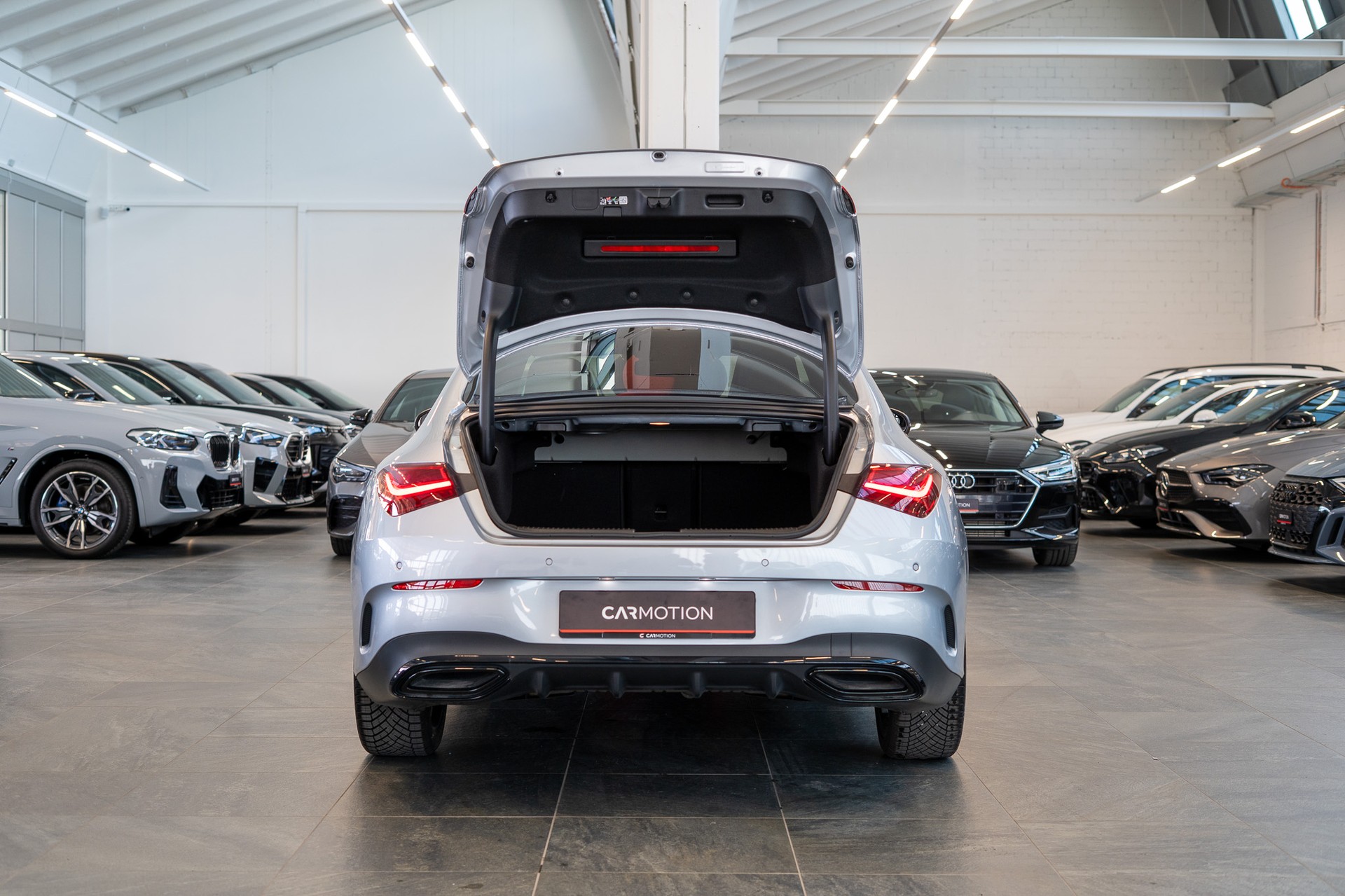 MERCEDES-BENZ CLA 200 AMG Line / Facelift / Rückfahrkamera / Ambientebeleuchtung-image-6