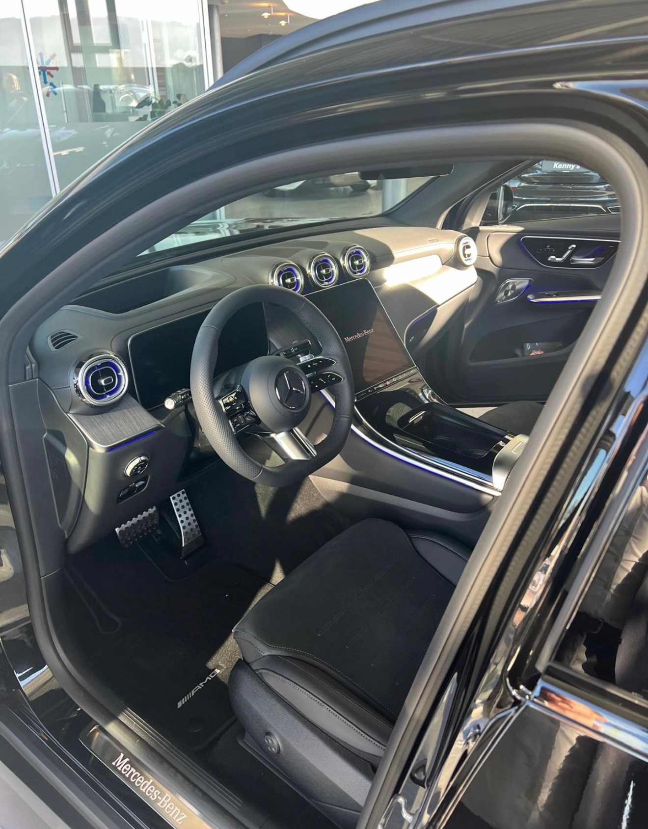 MERCEDES-BENZ GLC 400-image-3