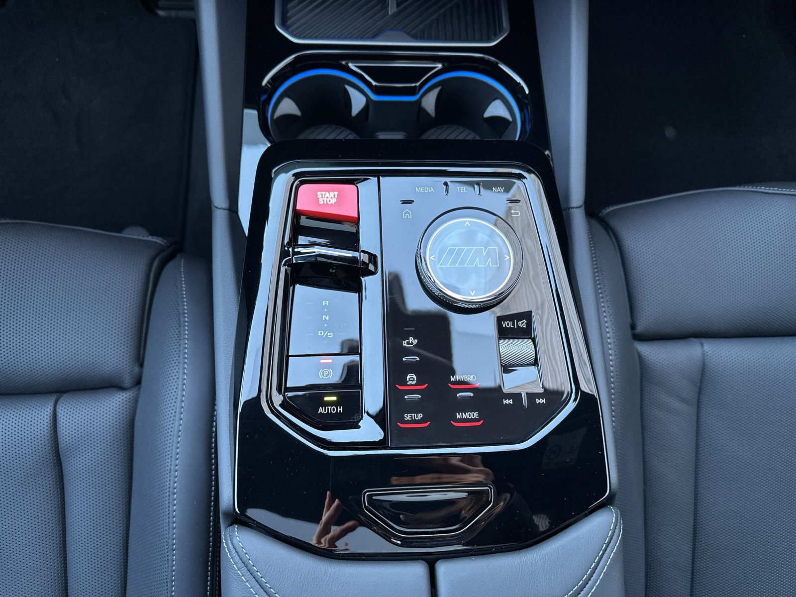BMW M5 xDrive Touring-image-19