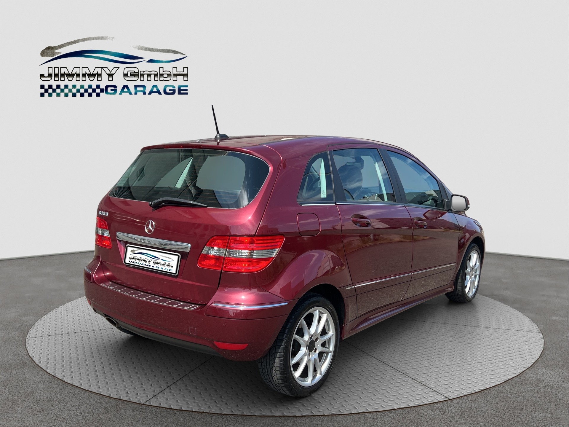 MERCEDES-BENZ B 180 Selection Autotronic-image-5