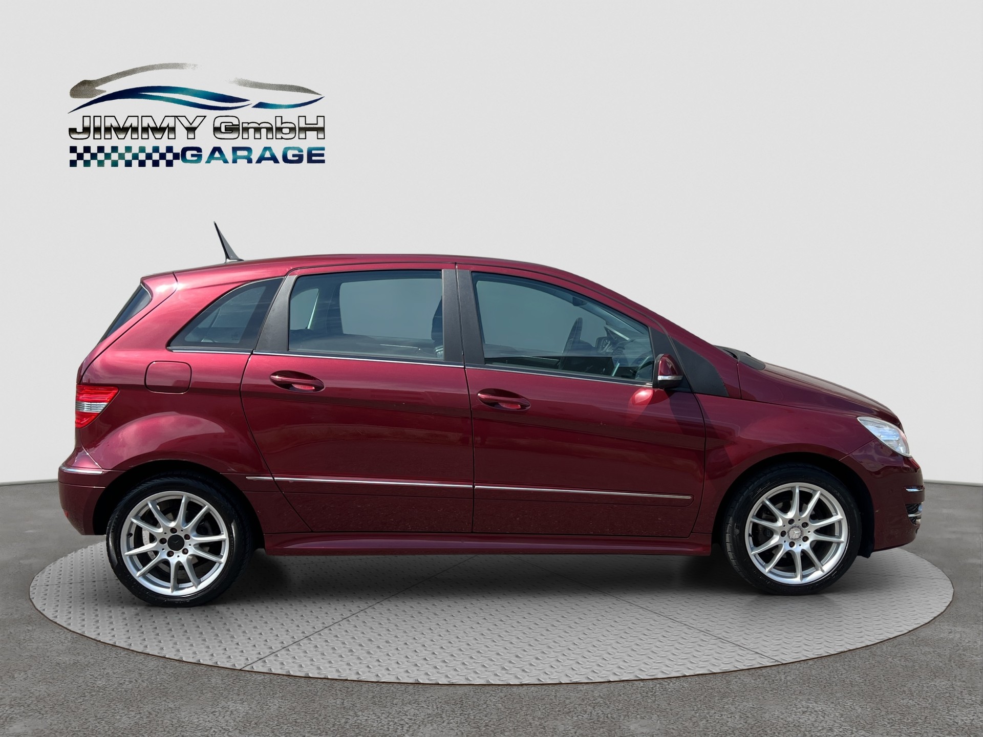 MERCEDES-BENZ B 180 Selection Autotronic-image-6
