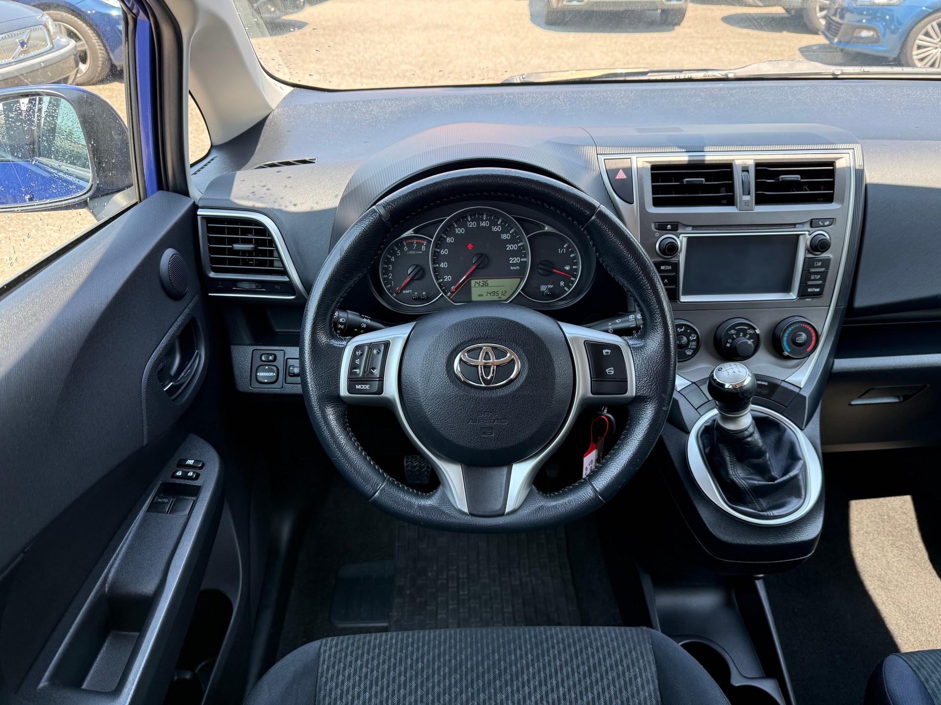 TOYOTA Verso-S 1.33 Linea Luna-image-12