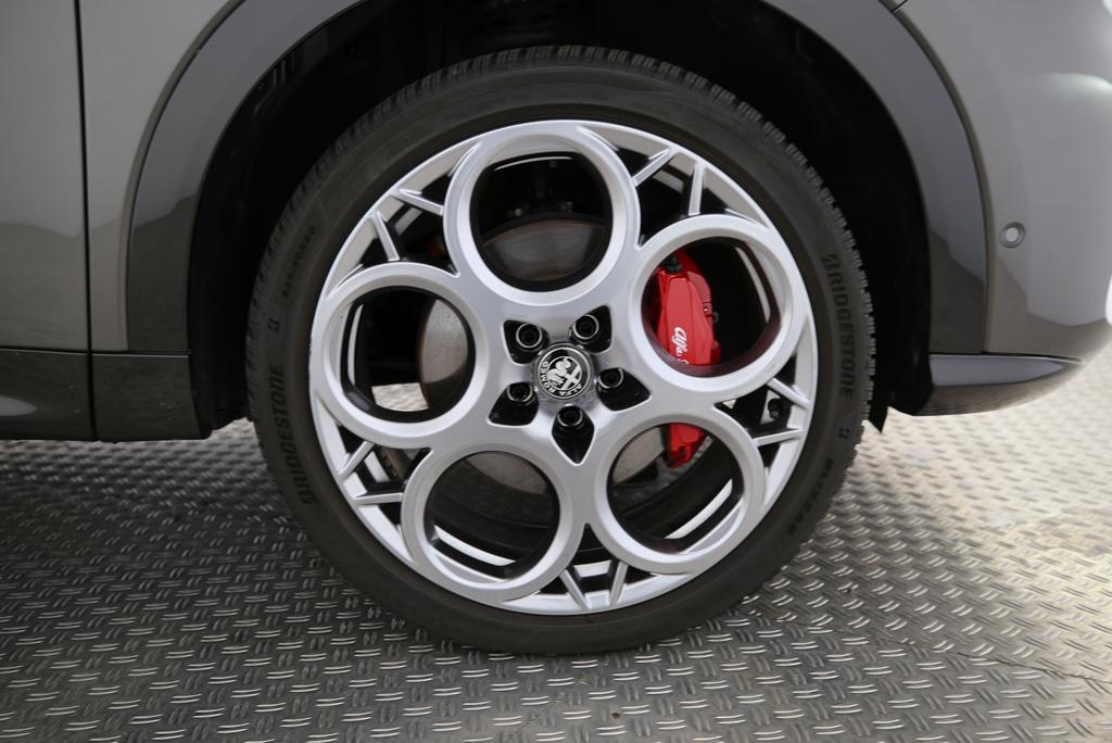 ALFA ROMEO Tonale 1.3 Plug-in Hybrid Veloce Q4-image-11