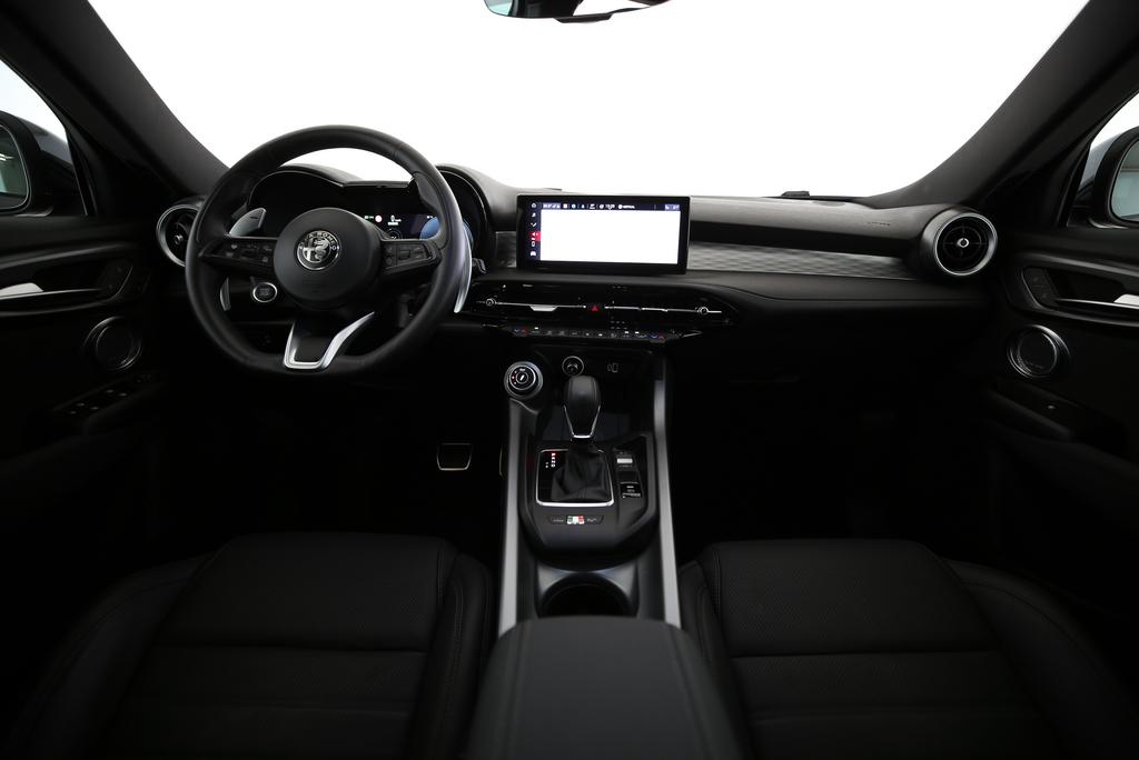 ALFA ROMEO Tonale 1.3 Plug-in Hybrid Veloce Q4-image-4