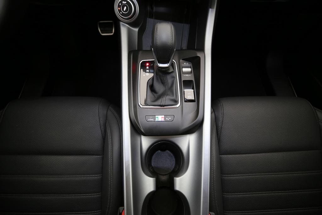 ALFA ROMEO Tonale 1.3 Plug-in Hybrid Veloce Q4-image-8