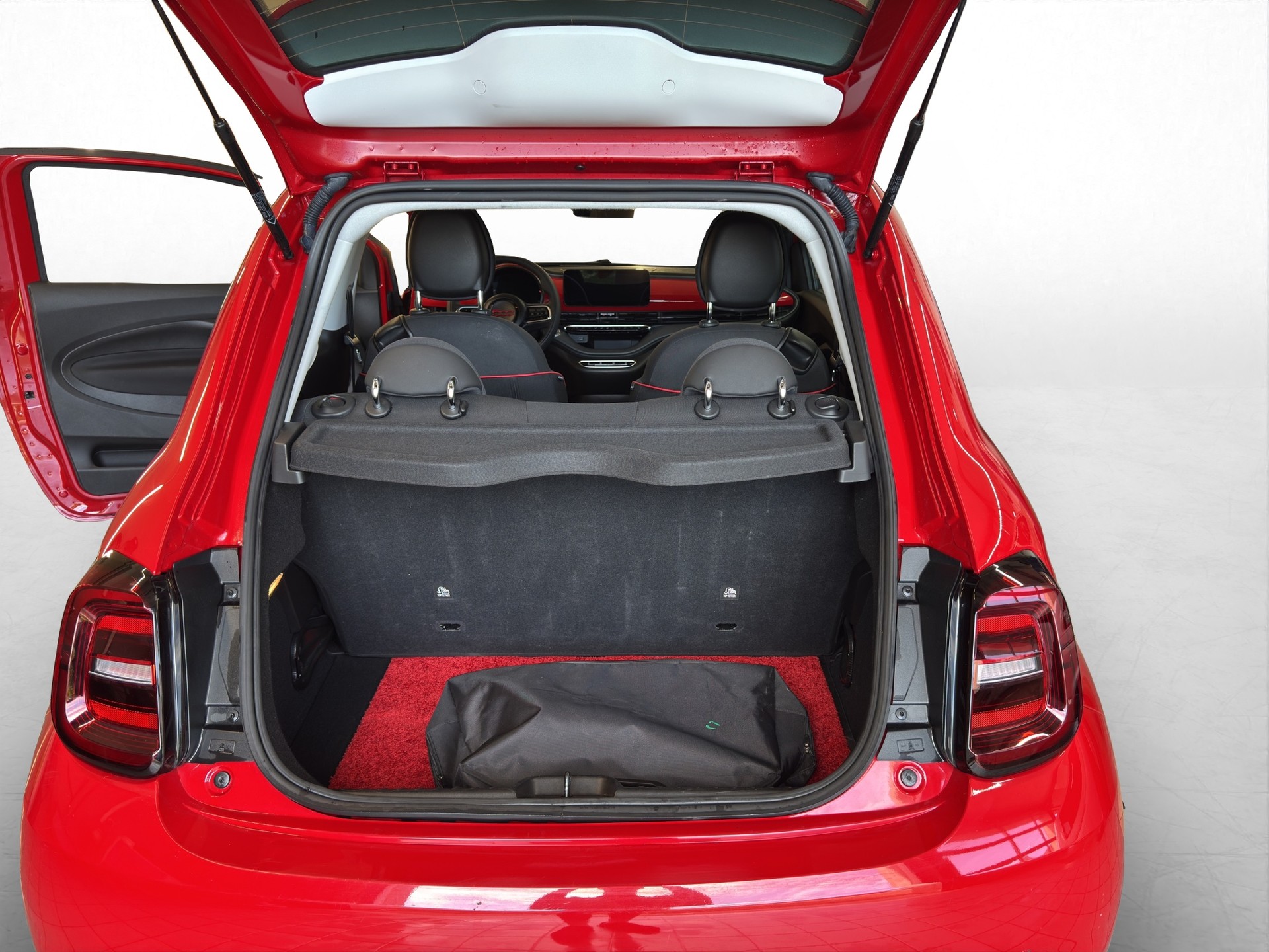FIAT 500 electric 87 kW Red-image-11