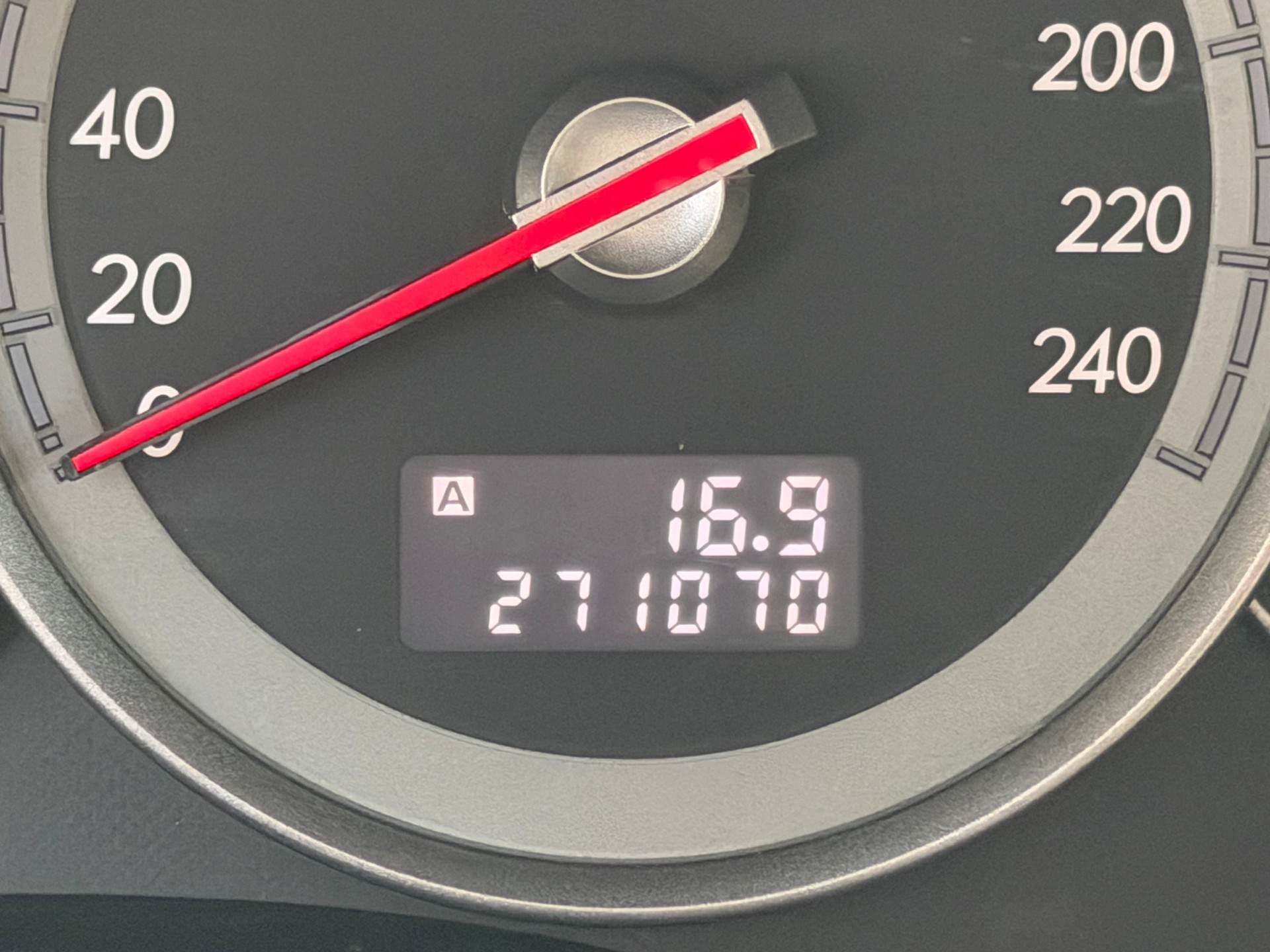 SUBARU Outback 3.0R AWD H6 Automatic-image-13