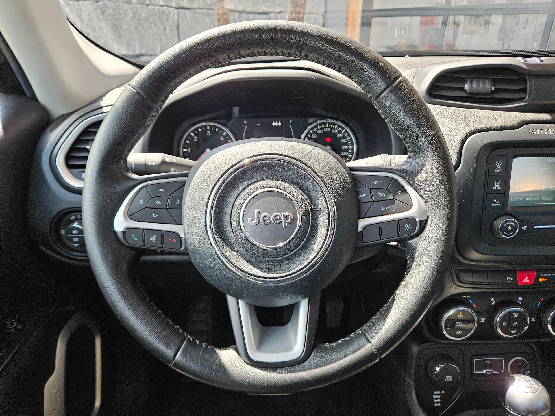 JEEP Renegade 2.0 CRD Longtitude Swiss Edition AWD-image-12
