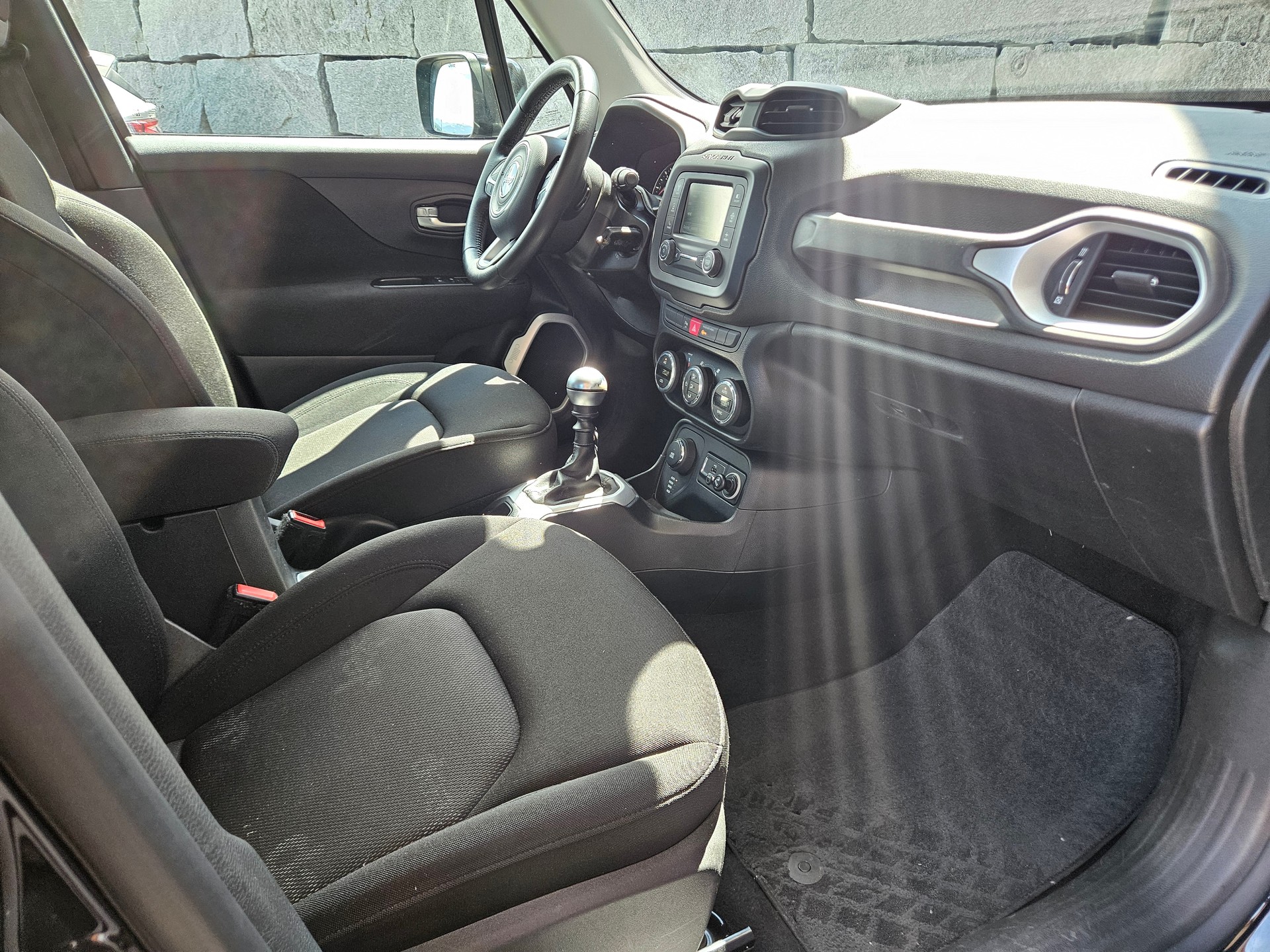 JEEP Renegade 2.0 CRD Longtitude Swiss Edition AWD-image-9