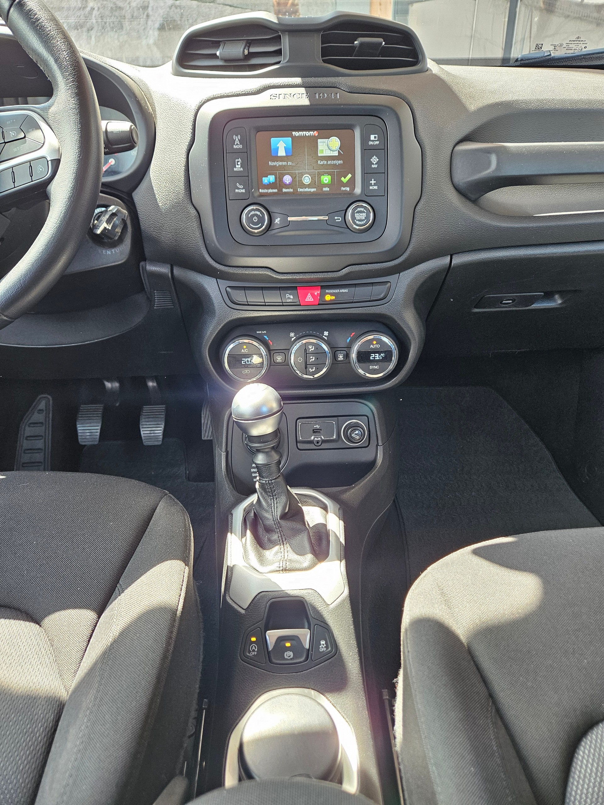 JEEP Renegade 2.0 CRD Longtitude Swiss Edition AWD-image-11