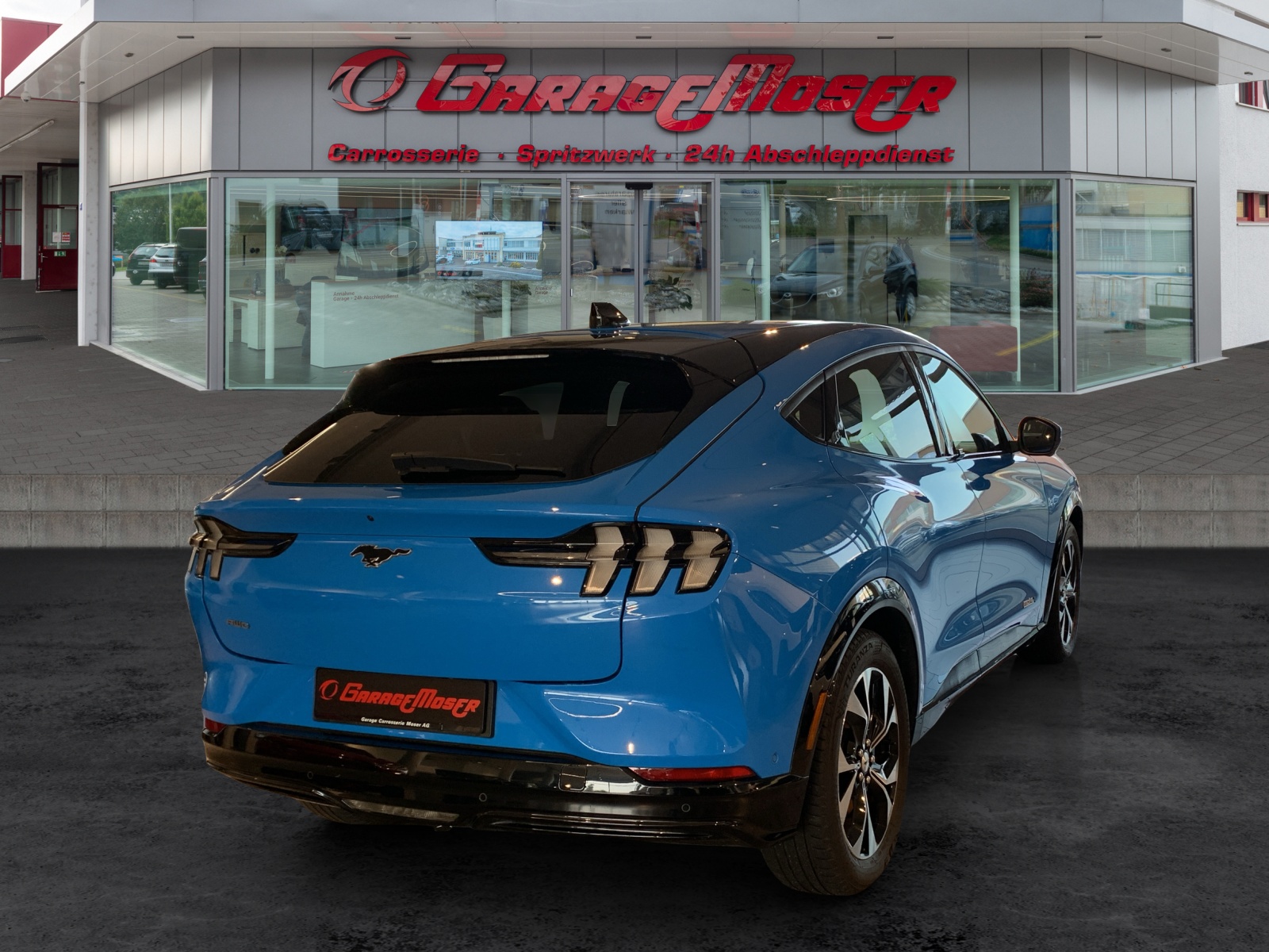 FORD Mustang Mach-E Premium AWD-image-4