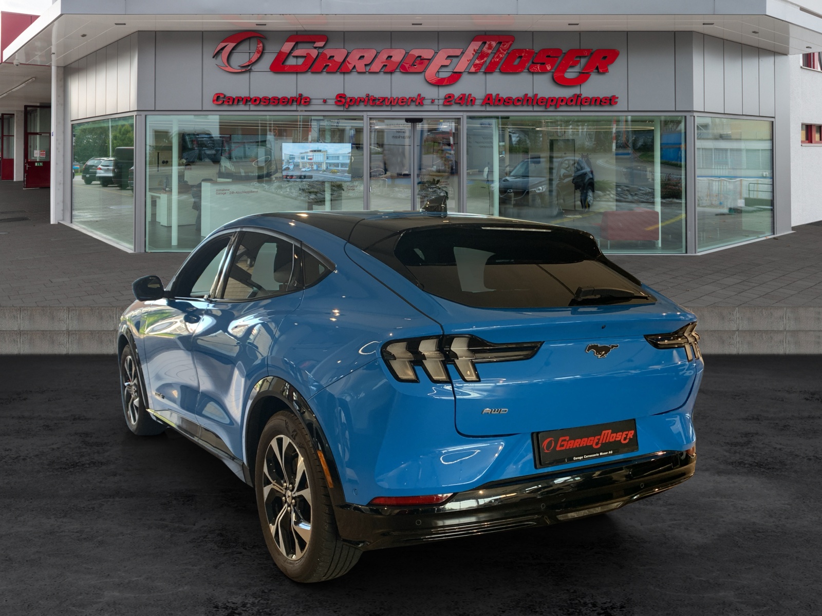 FORD Mustang Mach-E Premium AWD-image-3