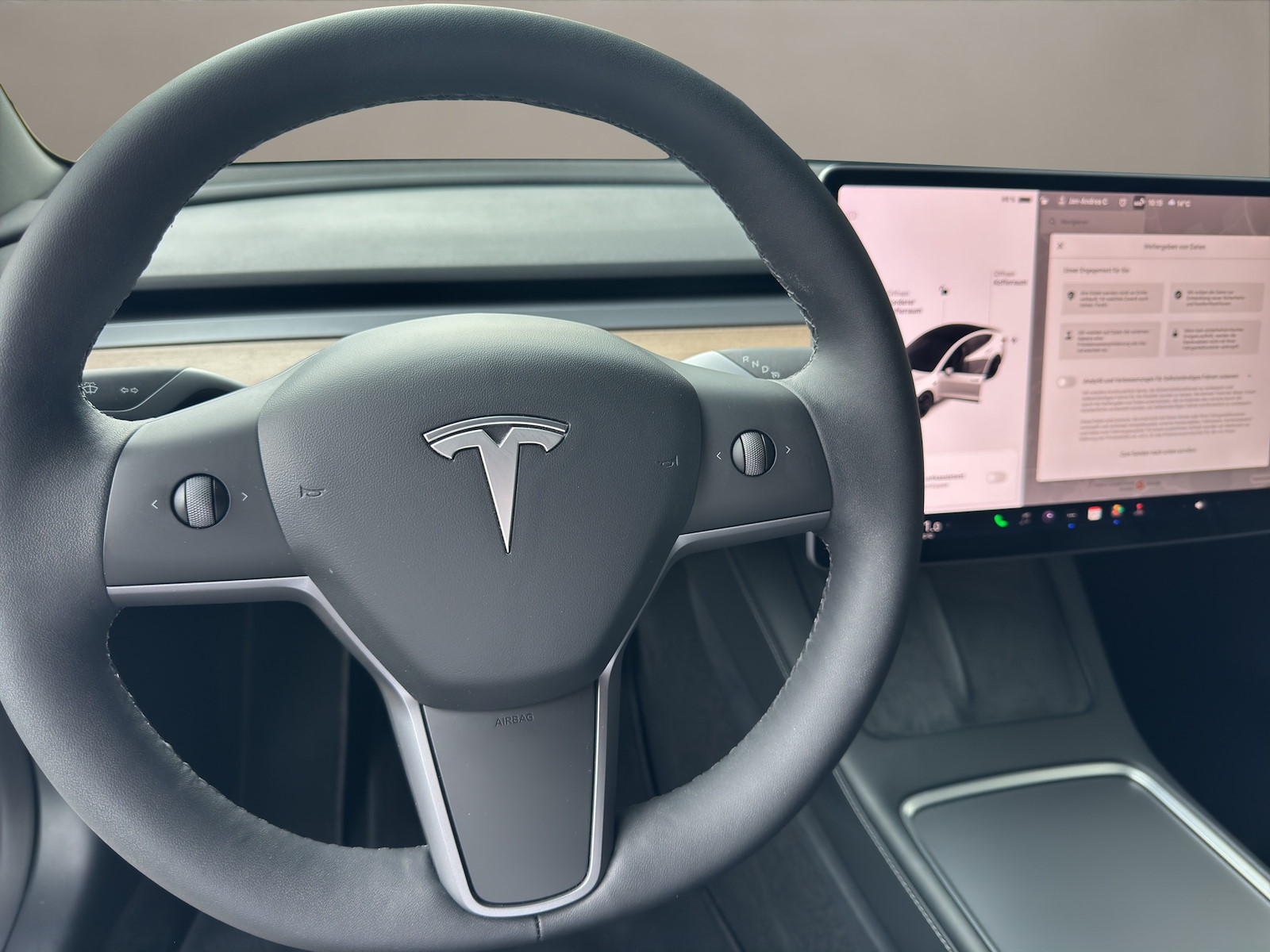 TESLA Model 3 Performance Dual Motor AWD-image-13