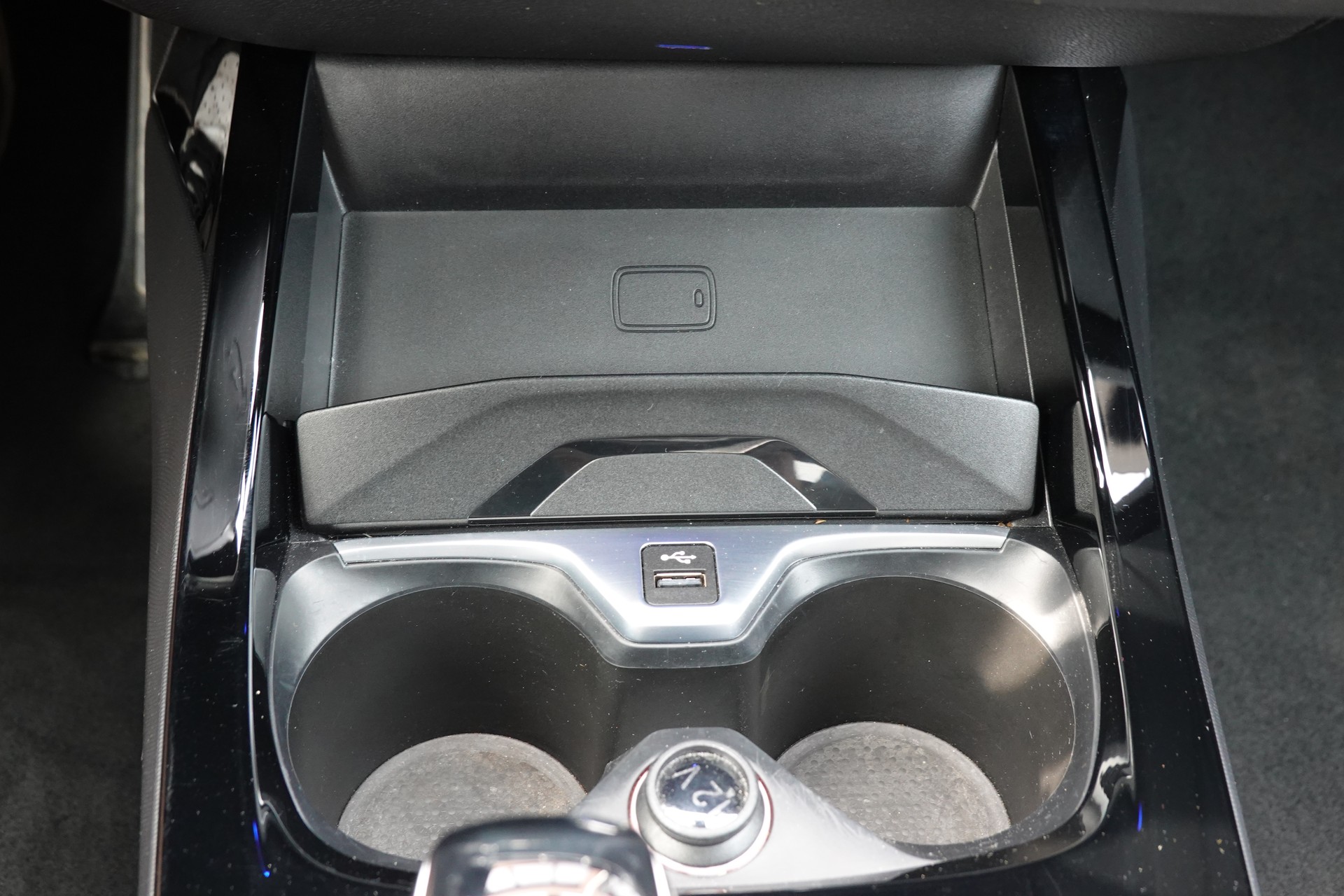 BMW M235i Gran Coupé xDrive - "CH Auto * Harman Kardon * Caméra * Tempomat Adaptatif * Service gratuit * Sièges Sport"-image-19