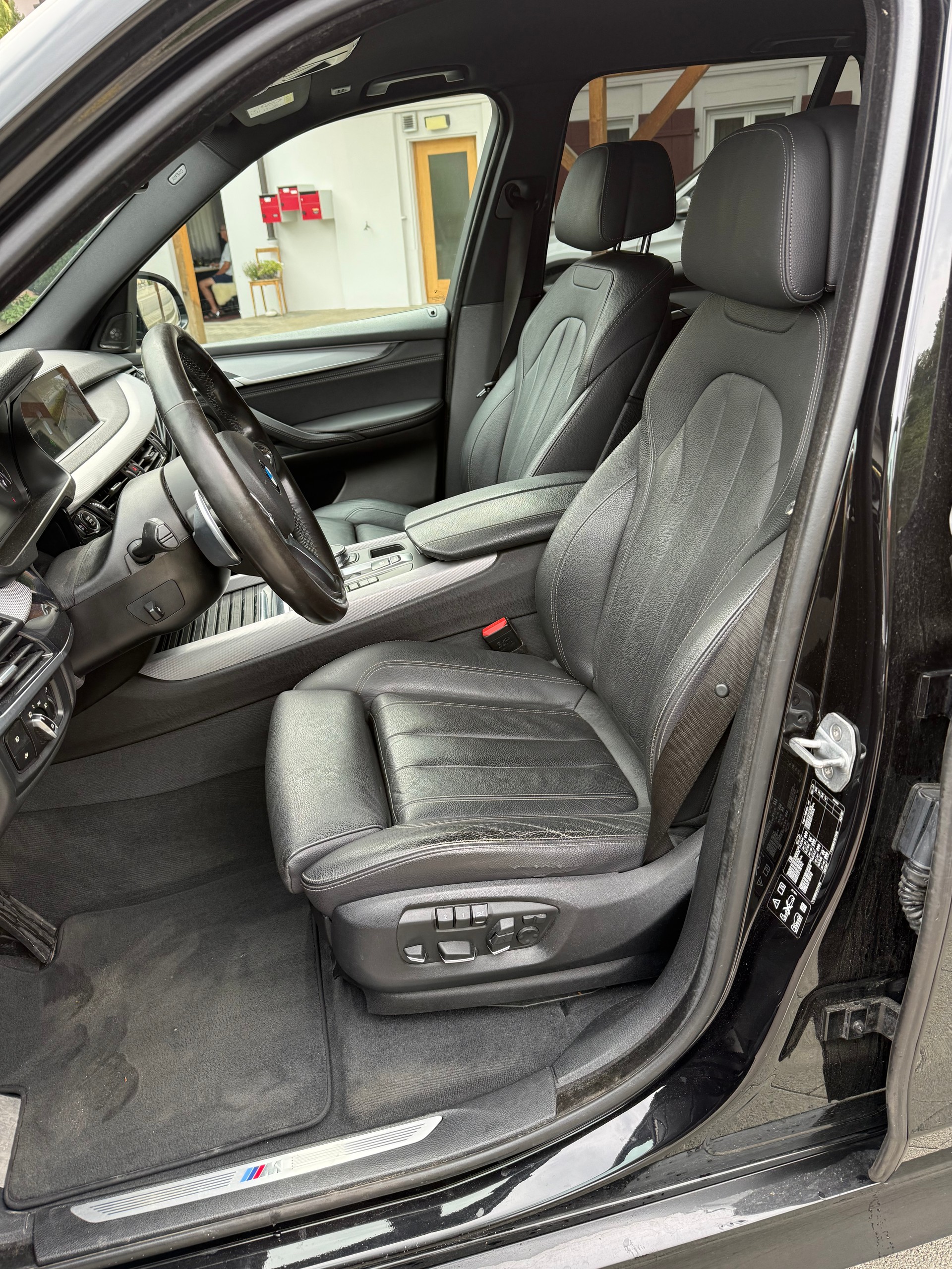 BMW X5 xDrive 40d Steptronic-image-10
