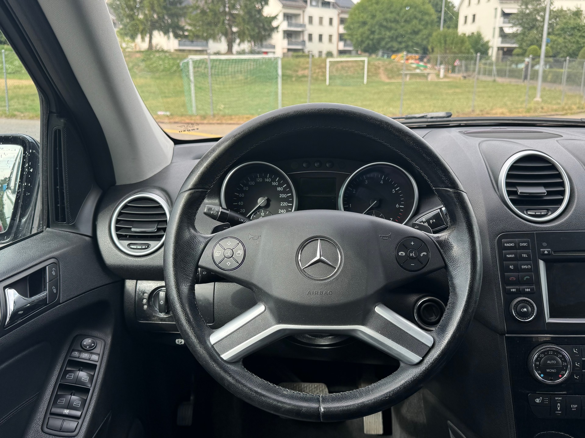 MERCEDES-BENZ ML 350 4Matic 7G-Tronic-image-11