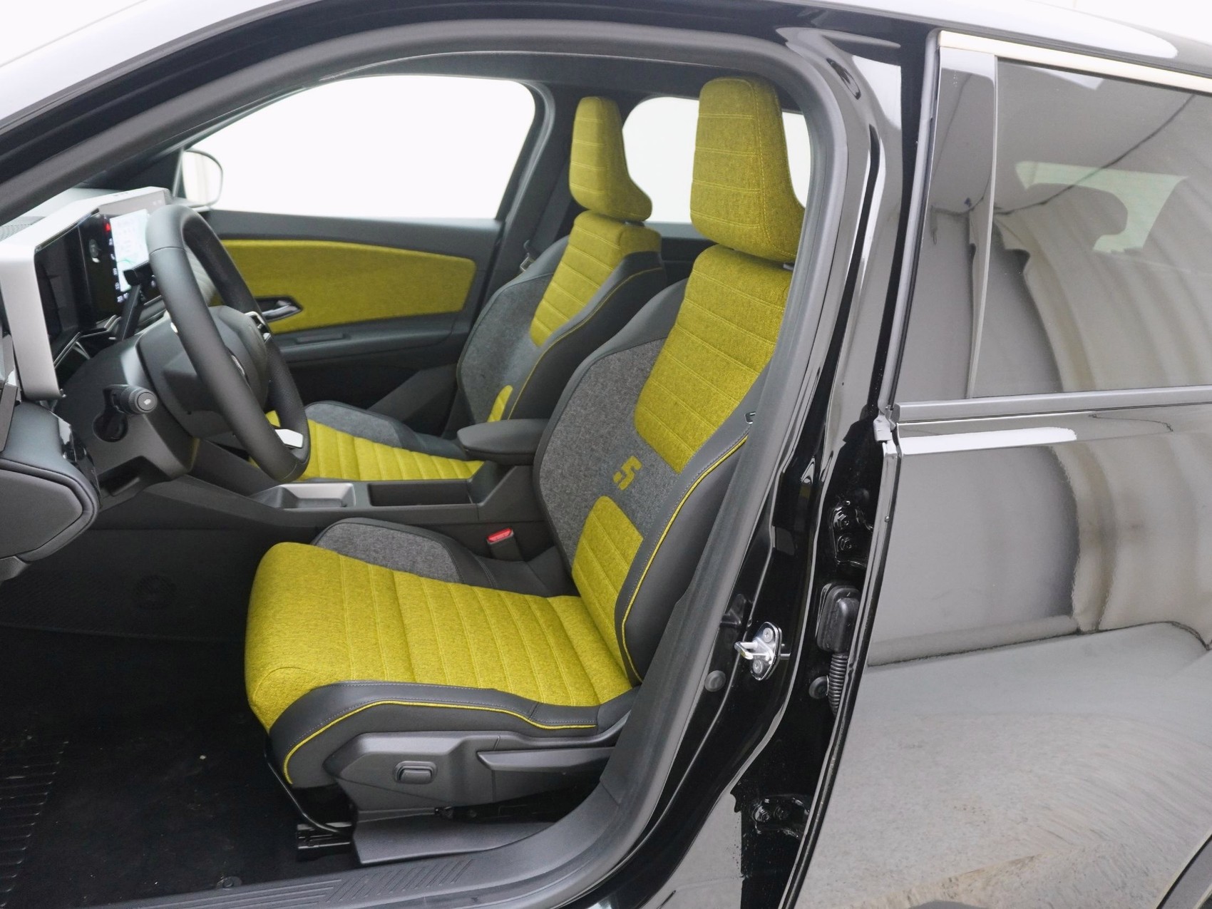 RENAULT R5 E-Tech Comfort Range iconic-image-24