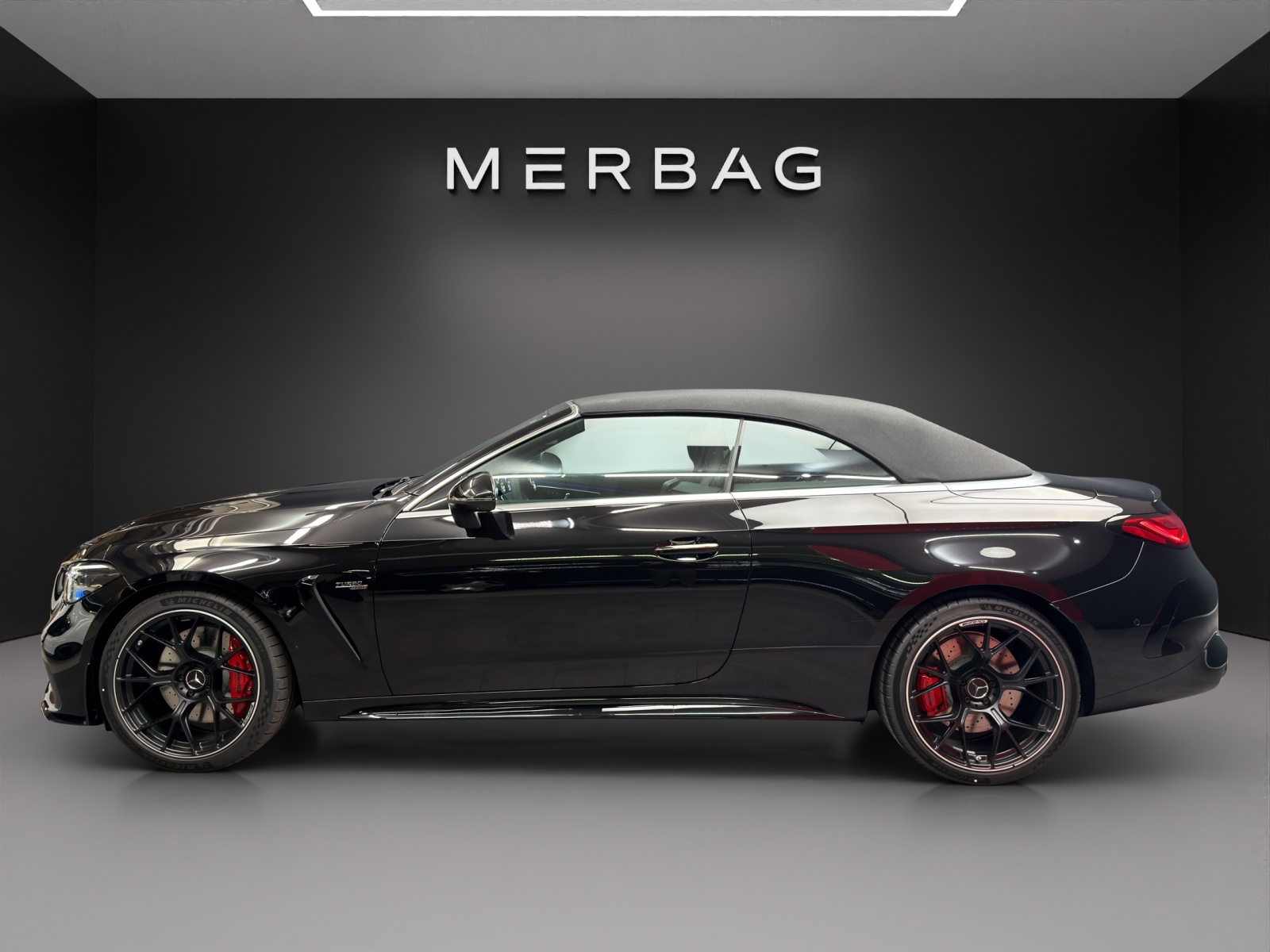 MERCEDES-BENZ AMG CLE 53 4MATIC+ Cabriolet-image-6