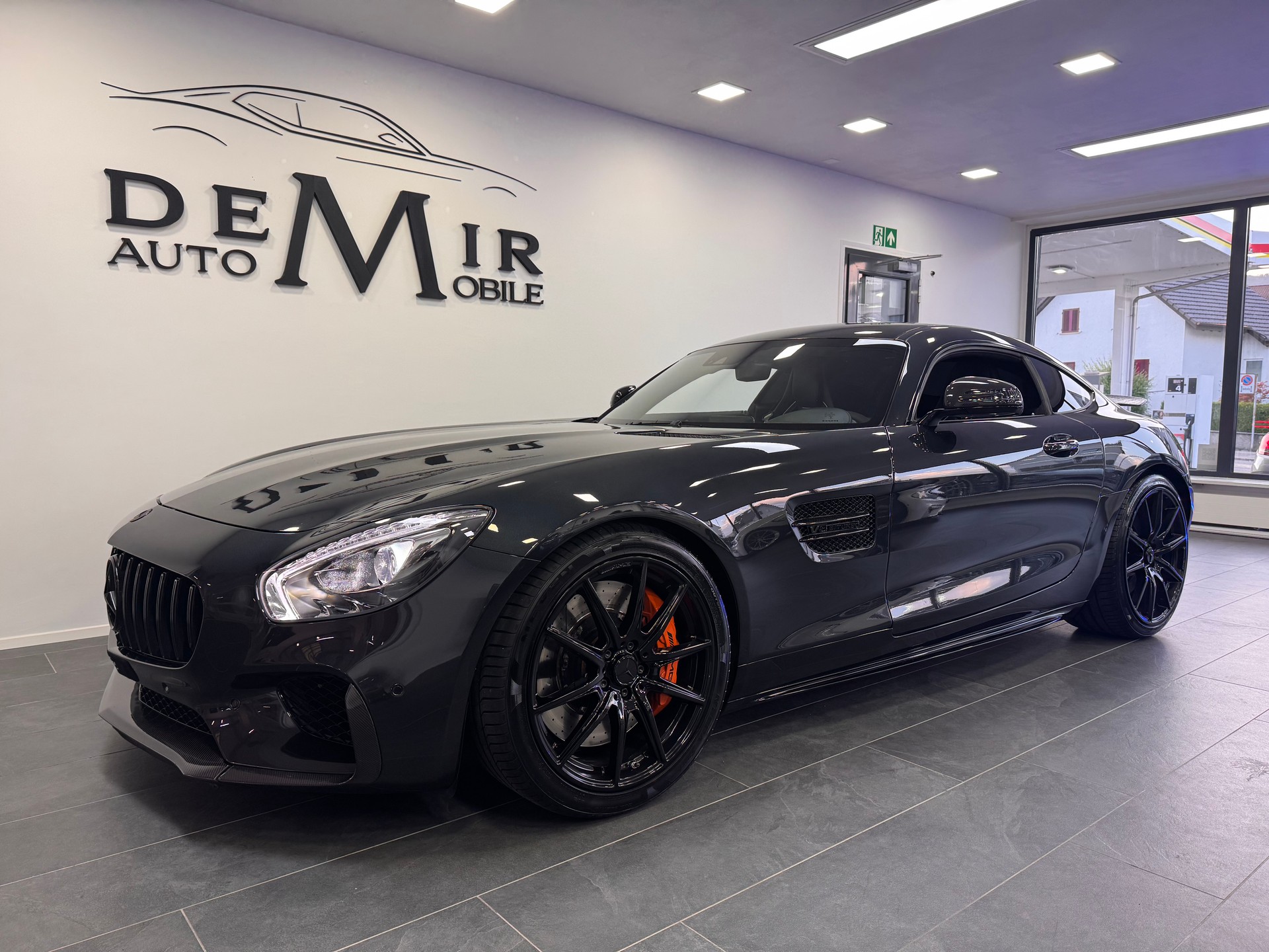MERCEDES-BENZ AMG GT S Speedshift DCT *Performance Sitze / Panorama / Burmester / Carbon / Night-Paket / CH-Fahrzeug*