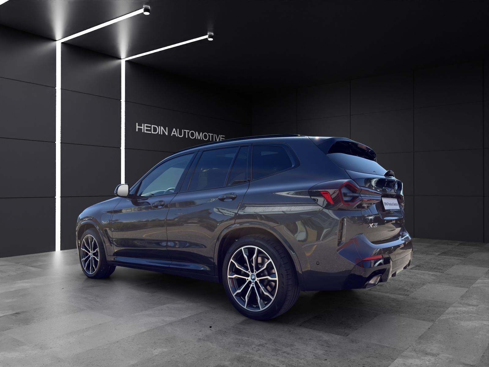 BMW X3 xDrive30e-showroom-element-3