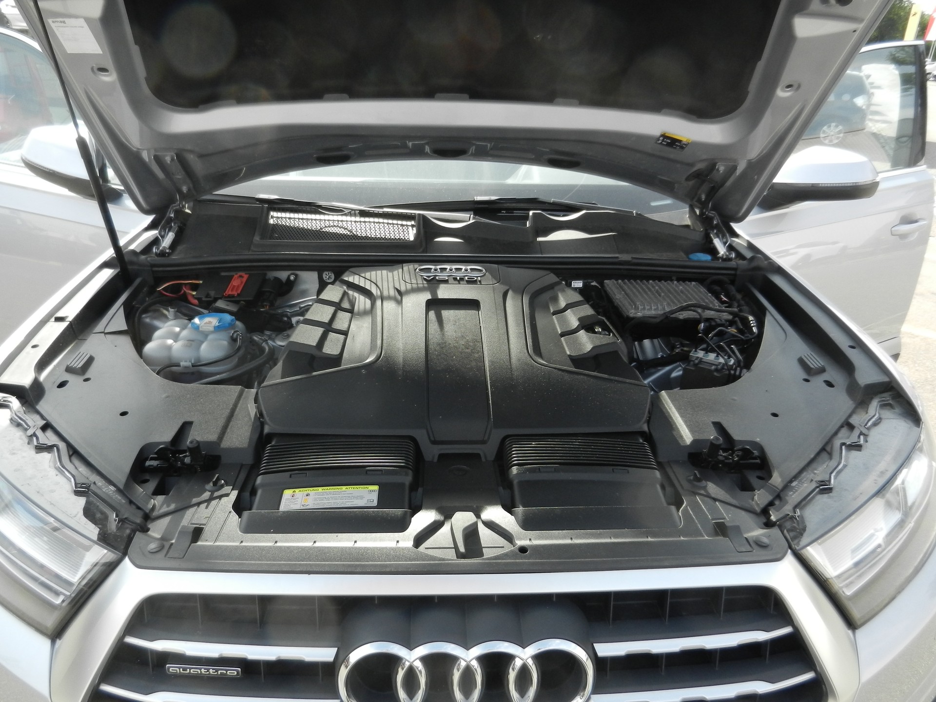 AUDI Q7 3.0 TDI quattro tiptronic-image-12