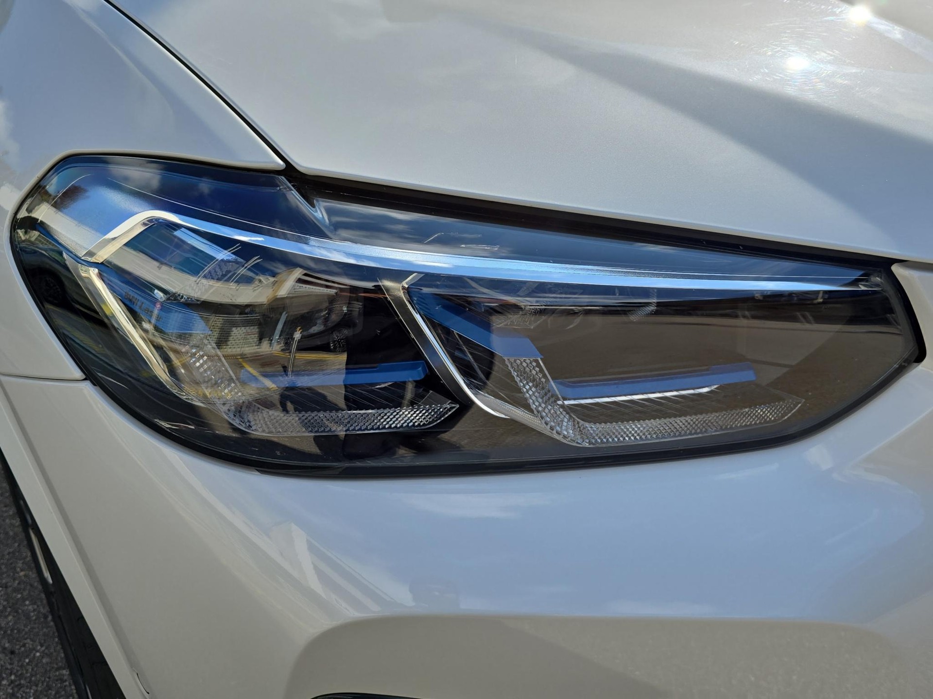 BMW iX3 Impressive-image-9