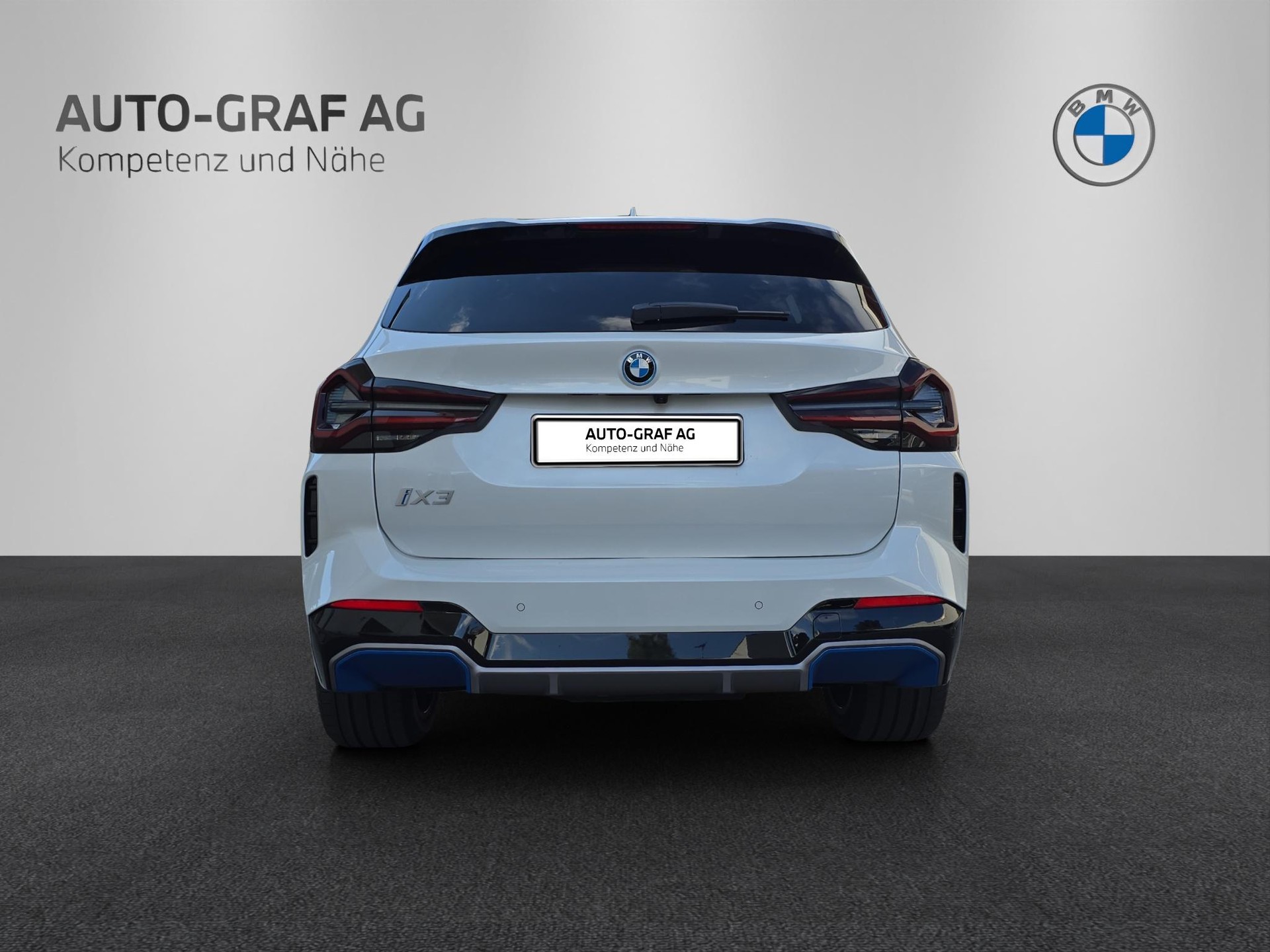BMW iX3 Impressive-image-3