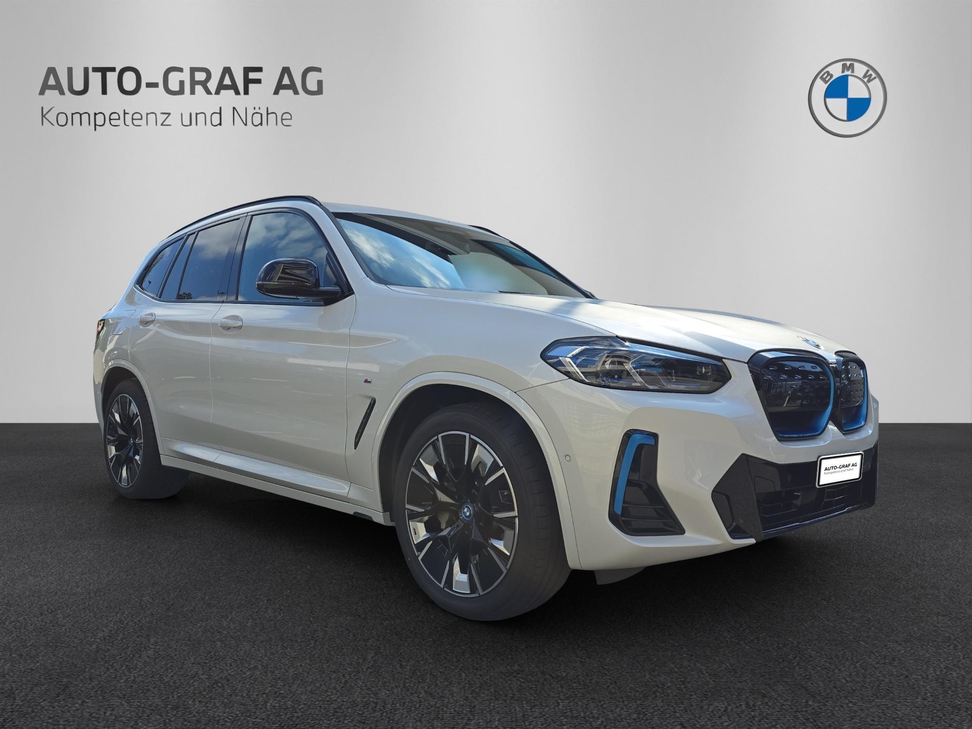 BMW iX3 Impressive-image-6