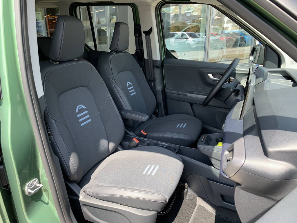 FORD E-Tourneo Courier Active-image-13
