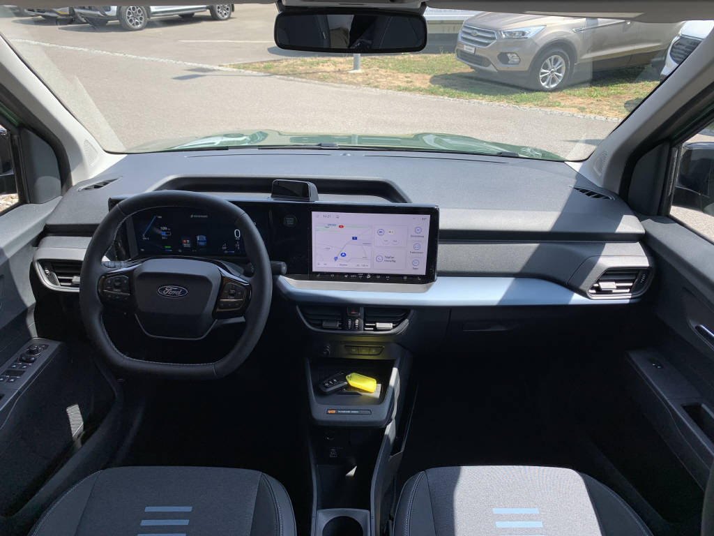 FORD E-Tourneo Courier Active-image-7